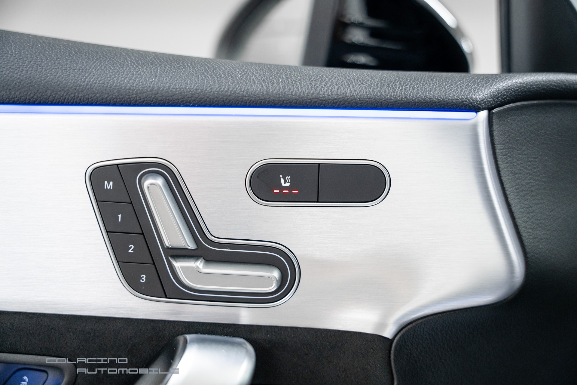 MERCEDES-BENZ A 35 AMG 4Matic Speedshift-image-17