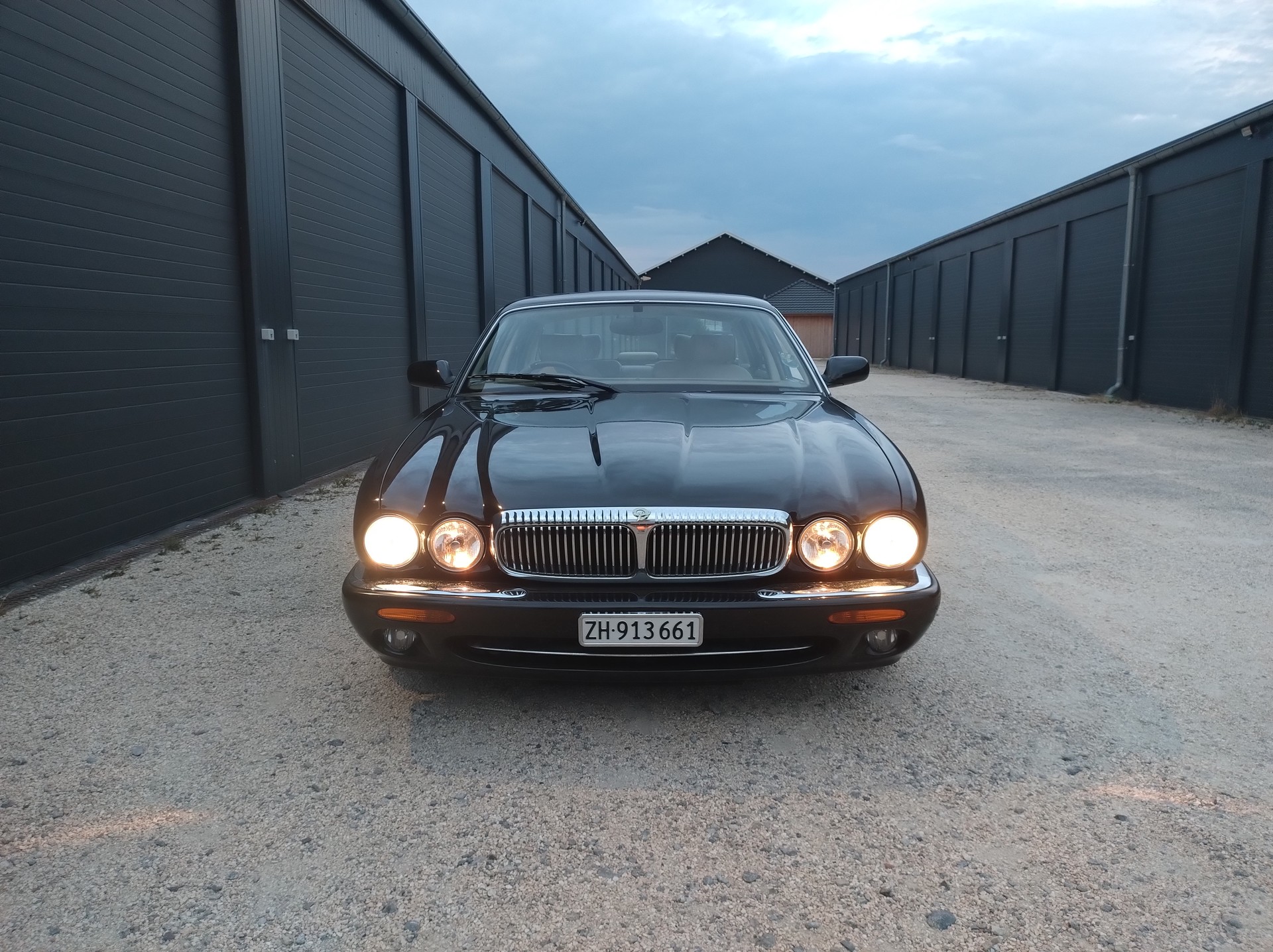 DAIMLER 4.0 Super/C-image-0
