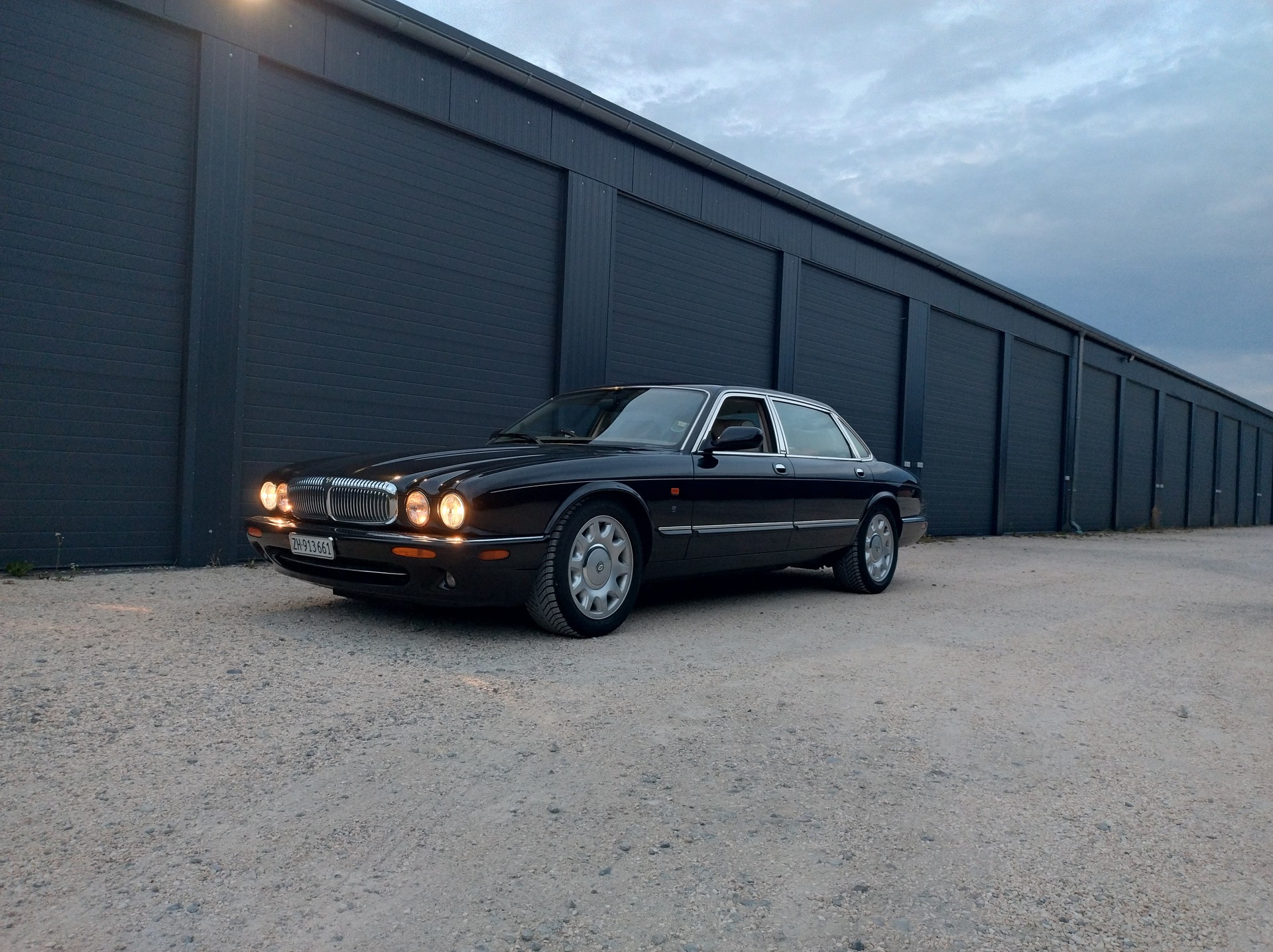 DAIMLER 4.0 Super/C-image-1