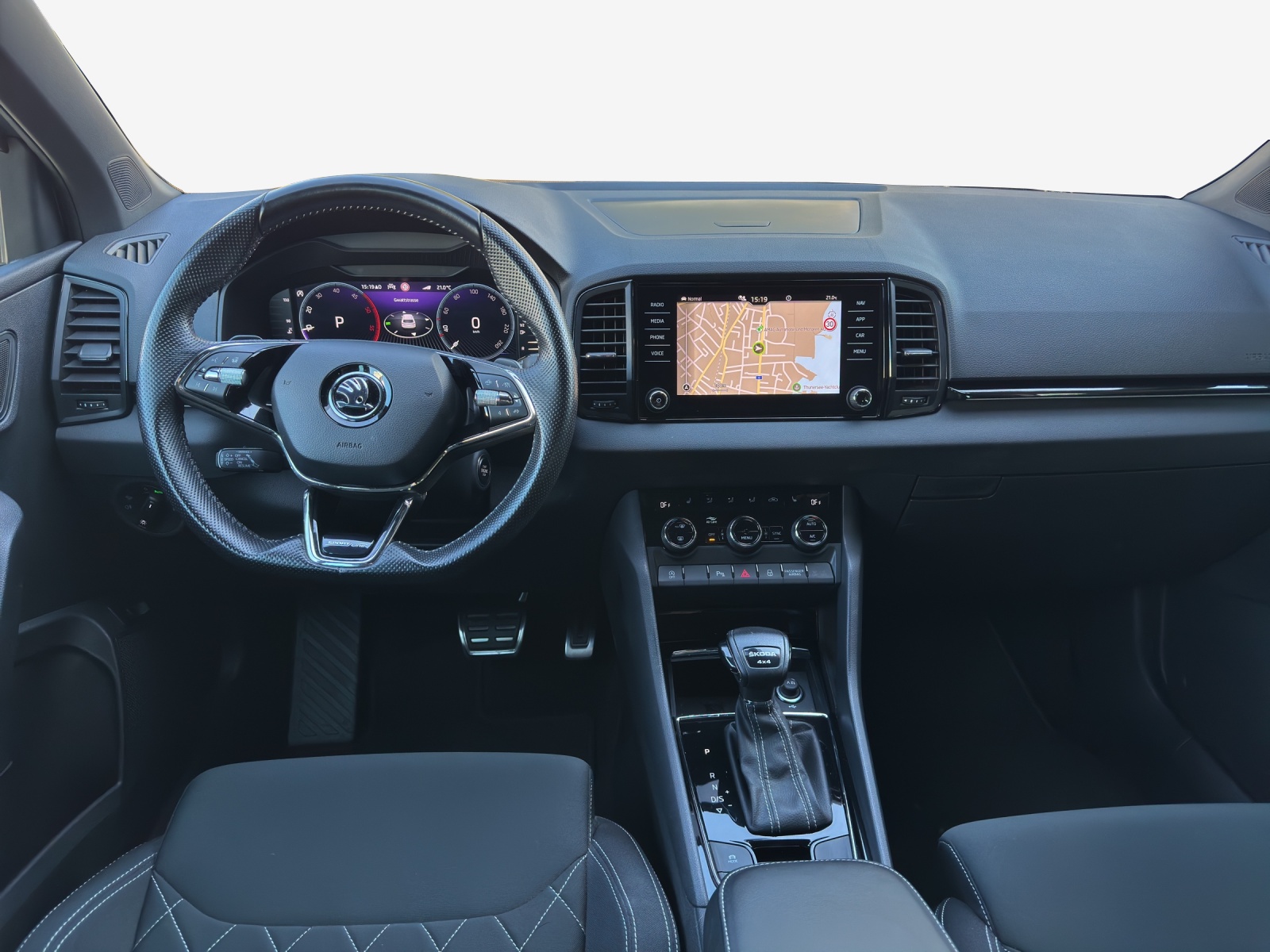 SKODA Karoq 2.0 TDI CR Sport Line 4x4 DSG-image-8