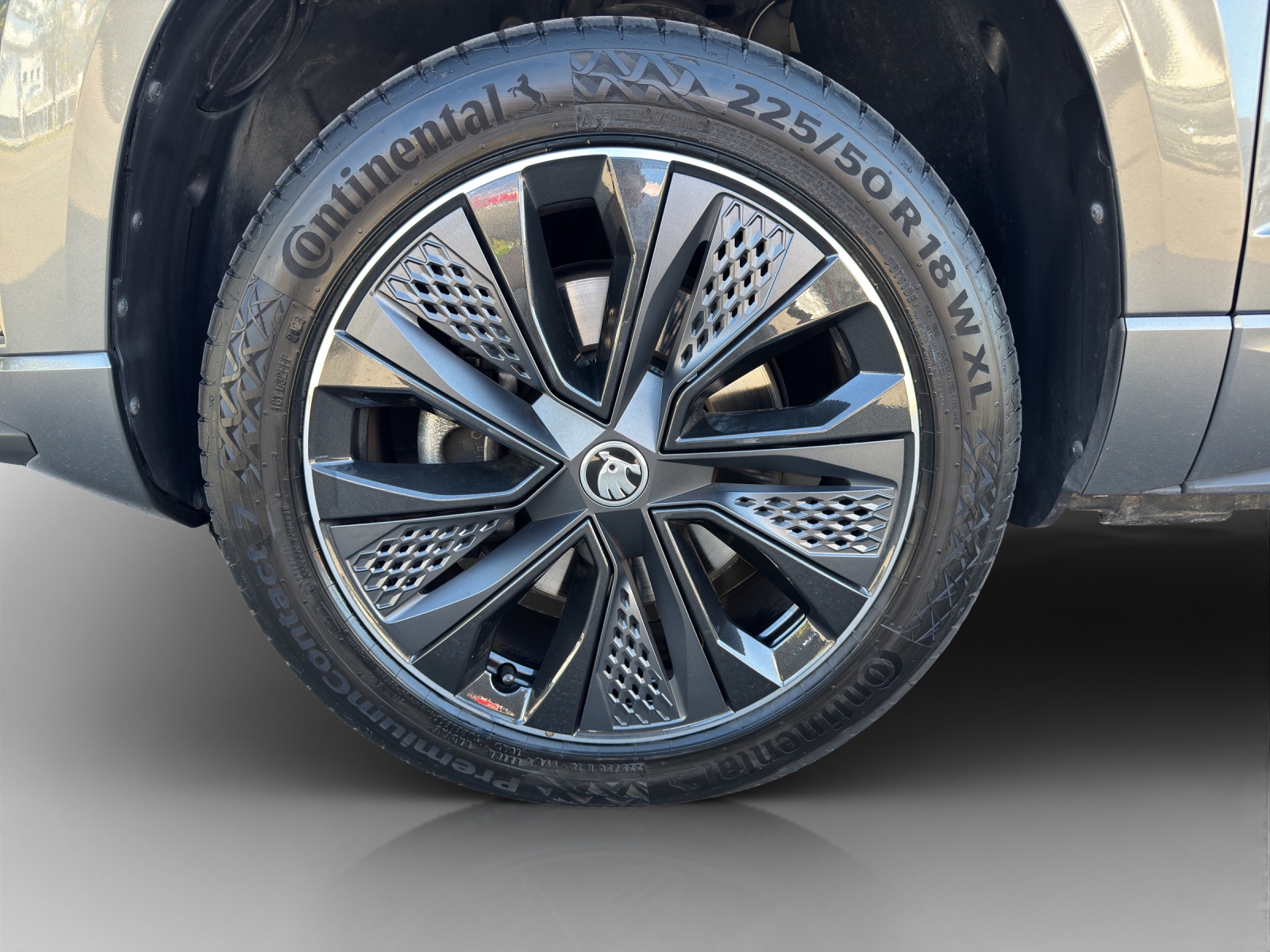 SKODA Karoq 2.0 TDI CR Sport Line 4x4 DSG-image-14