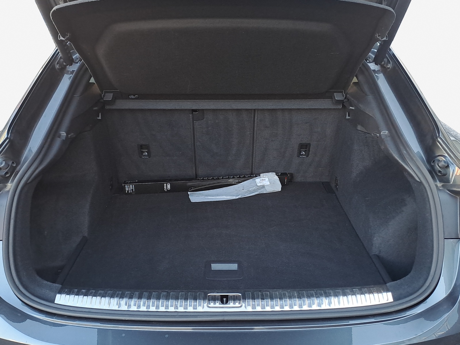AUDI Q3 Sportback 45 TFSI S line quattro S-tronic-image-12