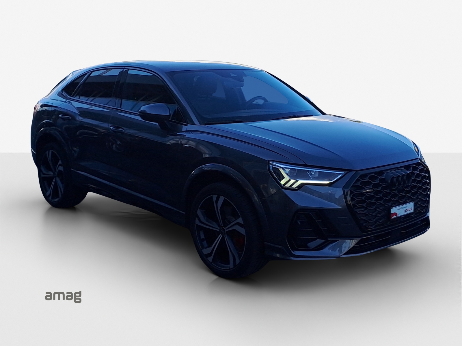 AUDI Q3 Sportback 45 TFSI S line quattro S-tronic-image-5
