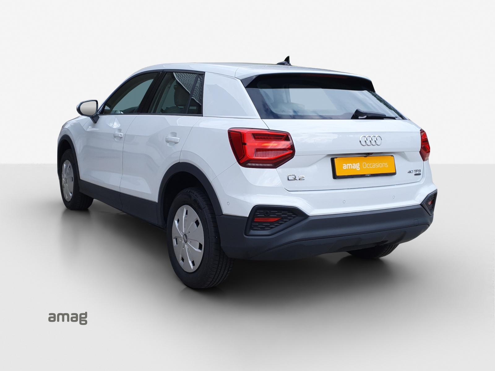 AUDI Q2 40 TFSI Attraction quattro S-tronic-showroom-element-2