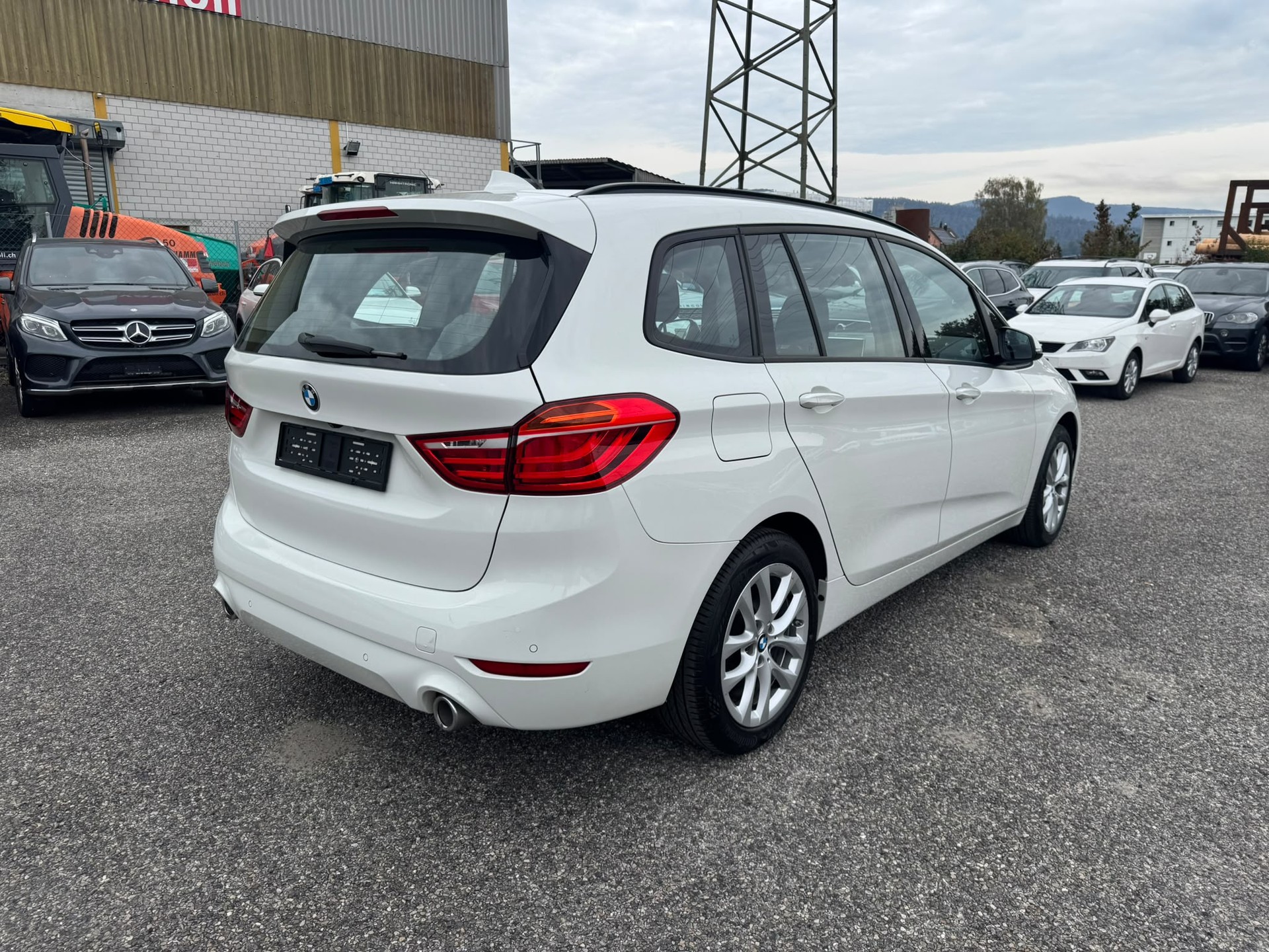 BMW 218d xDrive Gran Tourer Steptronic-image-4
