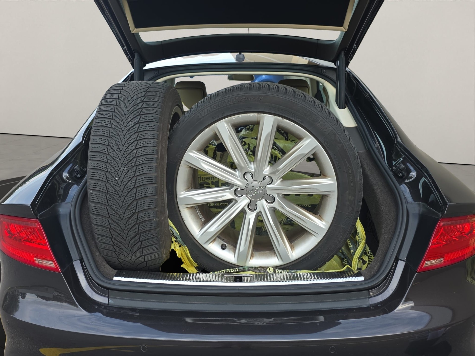 AUDI A7 Sportback 3.0 TDI quattro S-tronic-image-18