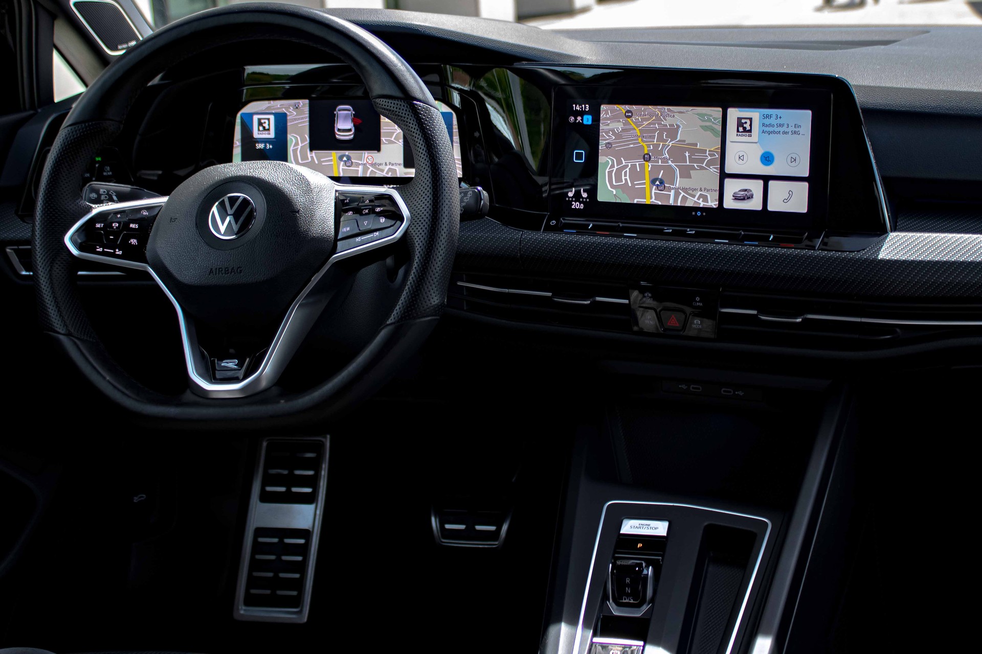 VW Golf 1.5 eTSI mHEV ACT R-Line DSG-image-11