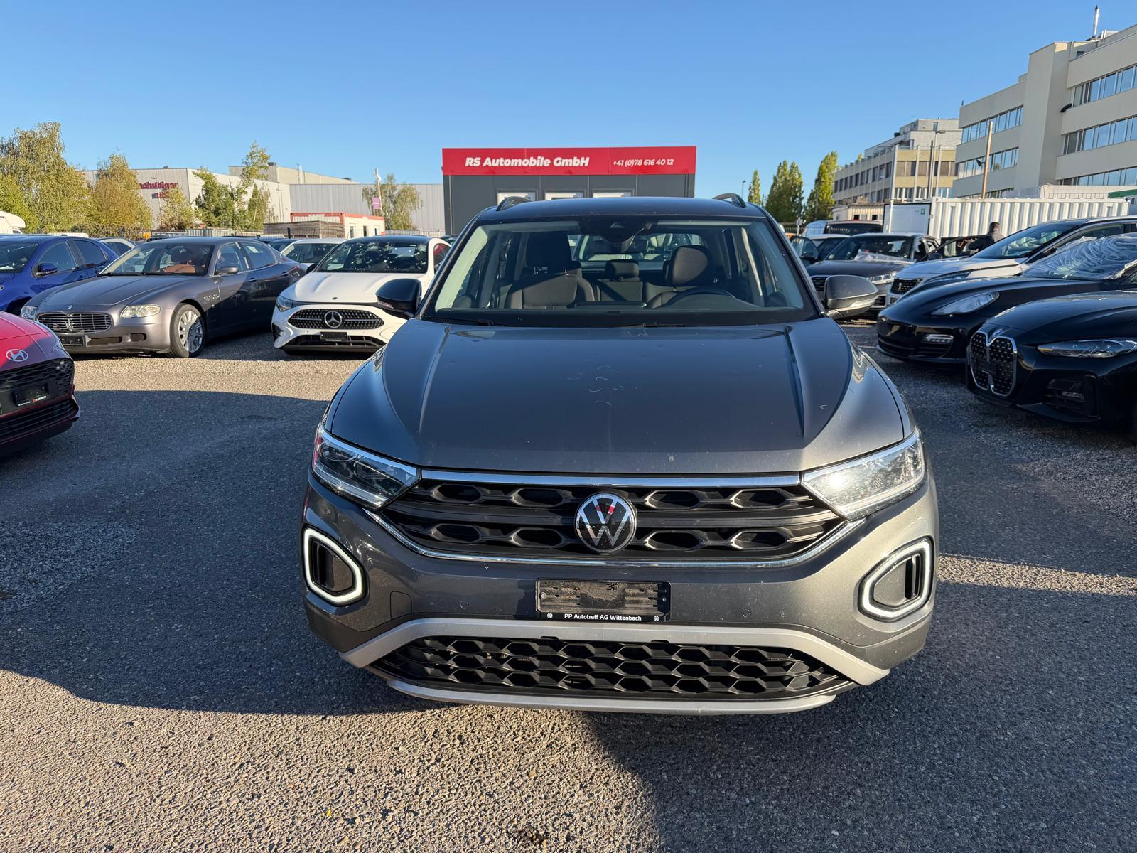 VW T-Roc 1.5 TSI Life-image-1