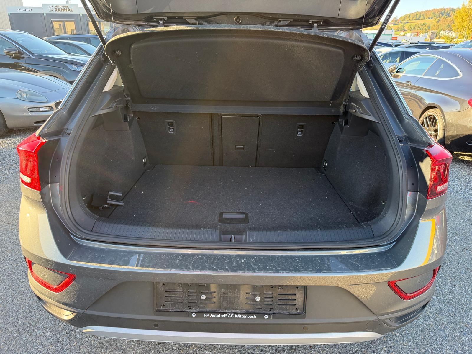 VW T-Roc 1.5 TSI Life-image-5