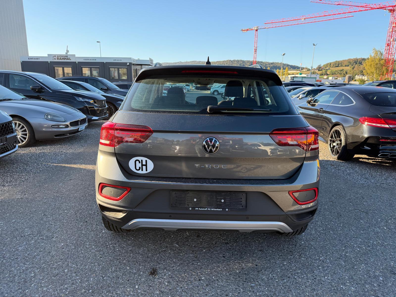 VW T-Roc 1.5 TSI Life-image-4