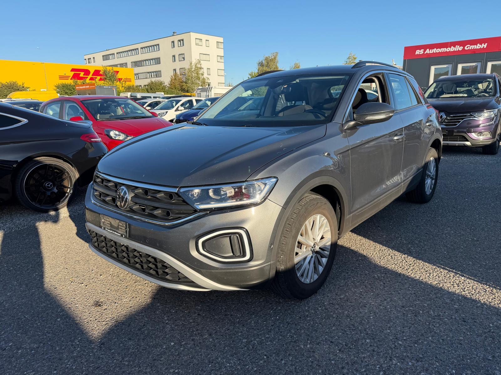 VW T-Roc 1.5 TSI Life-image-2