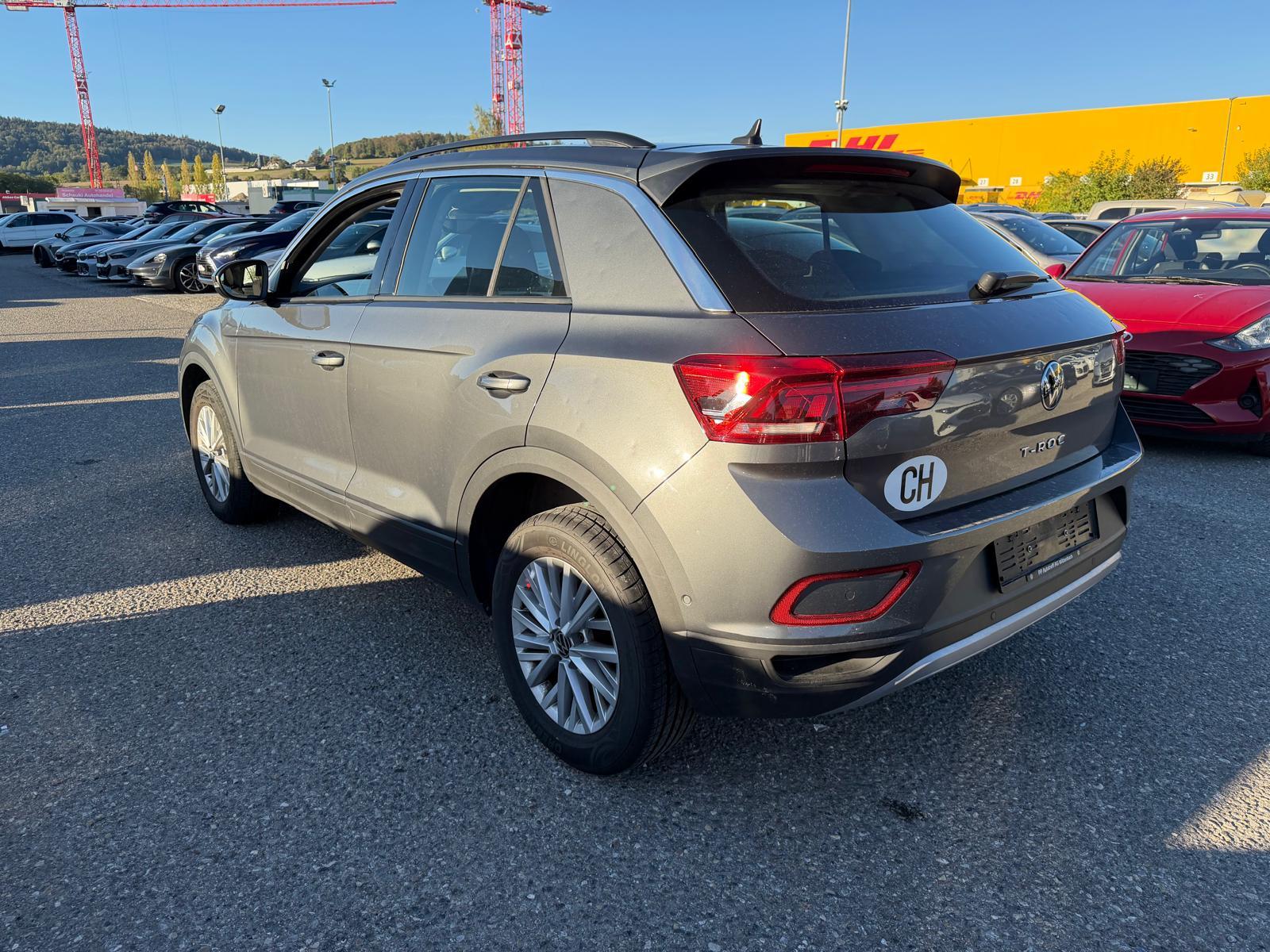 VW T-Roc 1.5 TSI Life-image-6