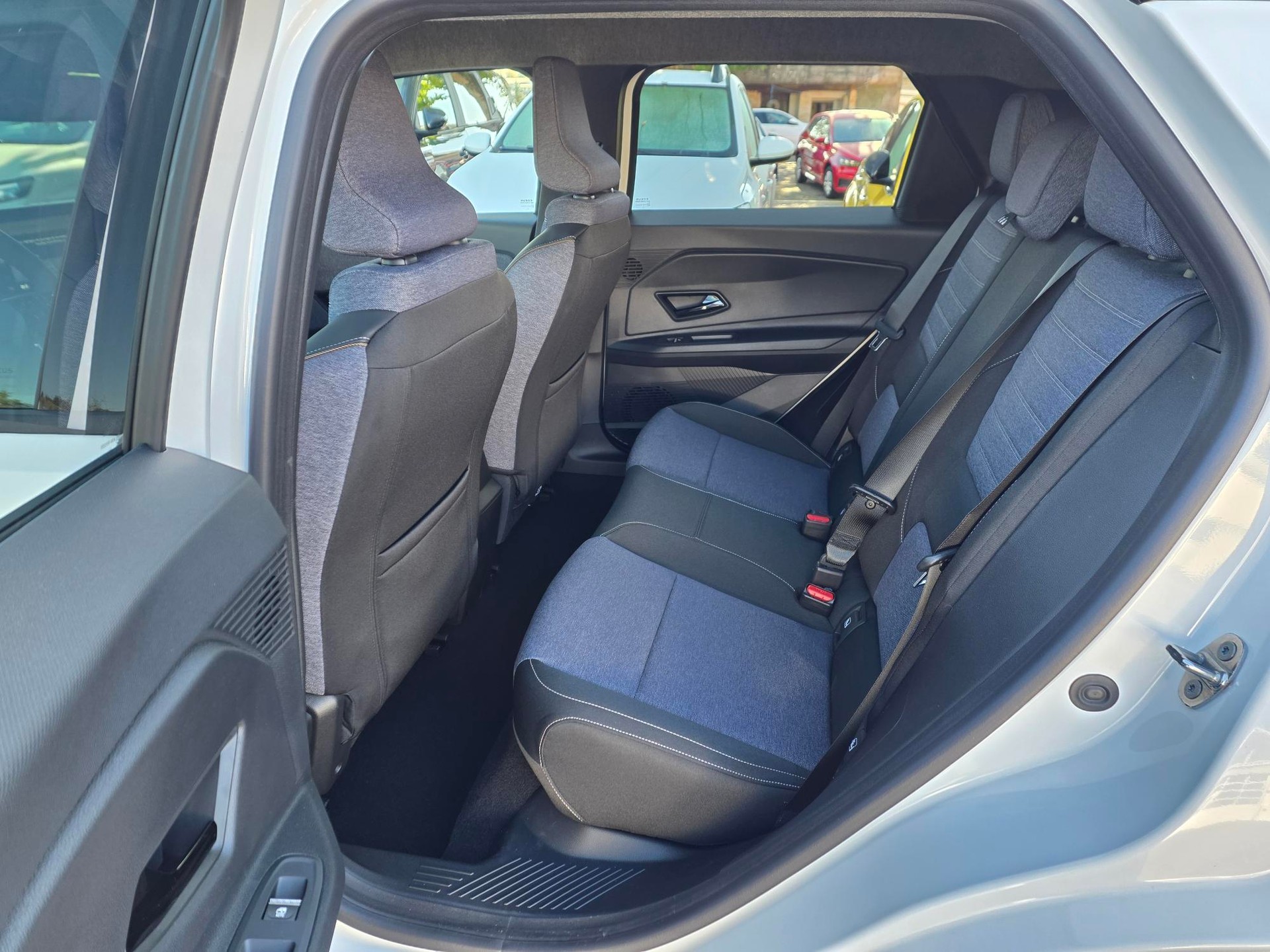 RENAULT R5 E-Tech Comfort Range techno-image-6
