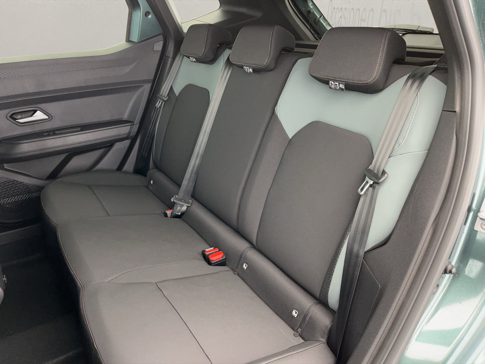DACIA Duster 1.8 Hybrid Extreme-image-16