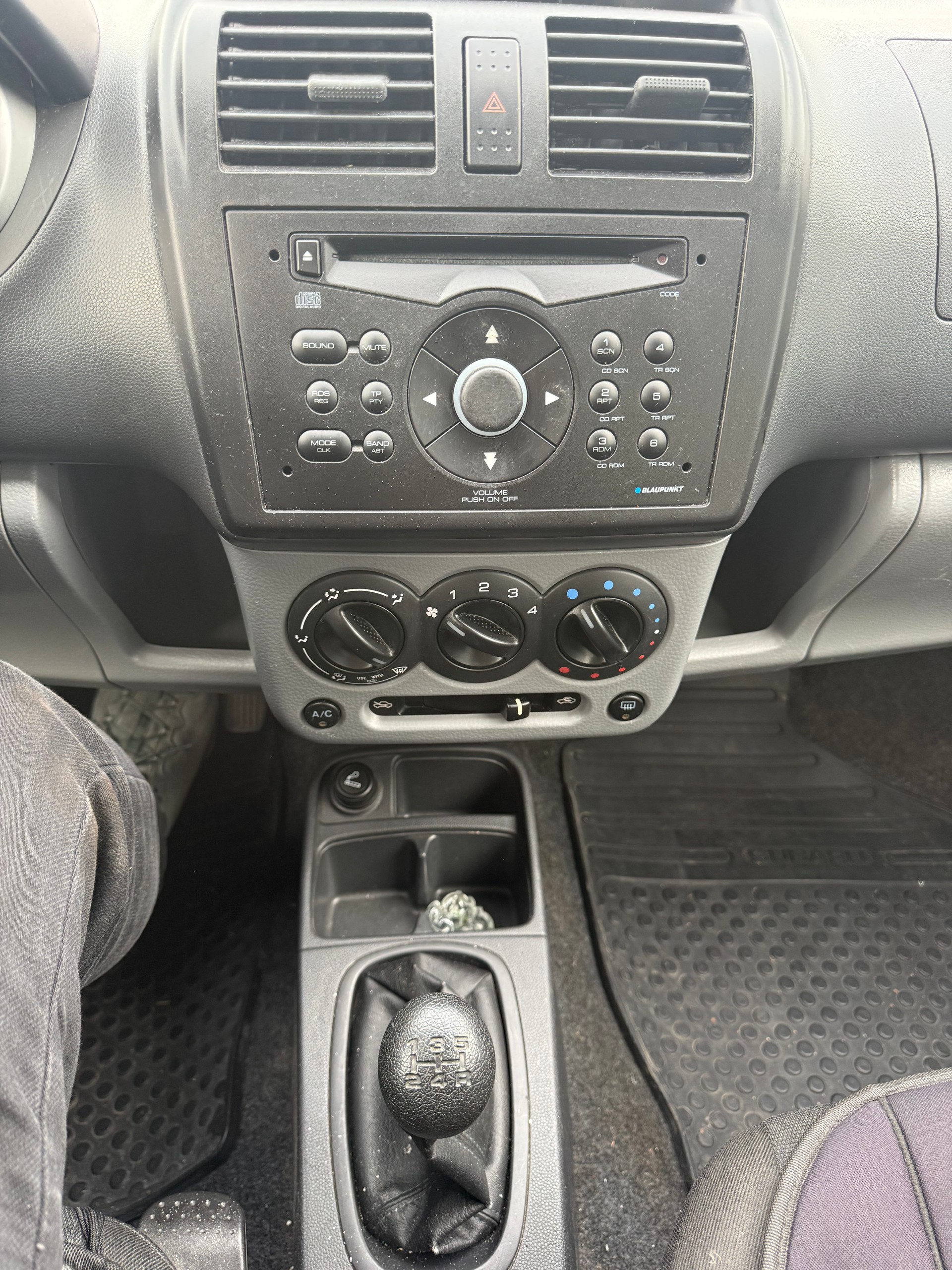 SUBARU G3X Justy 1.3 AWD Blue-/Silver-Special-image-10