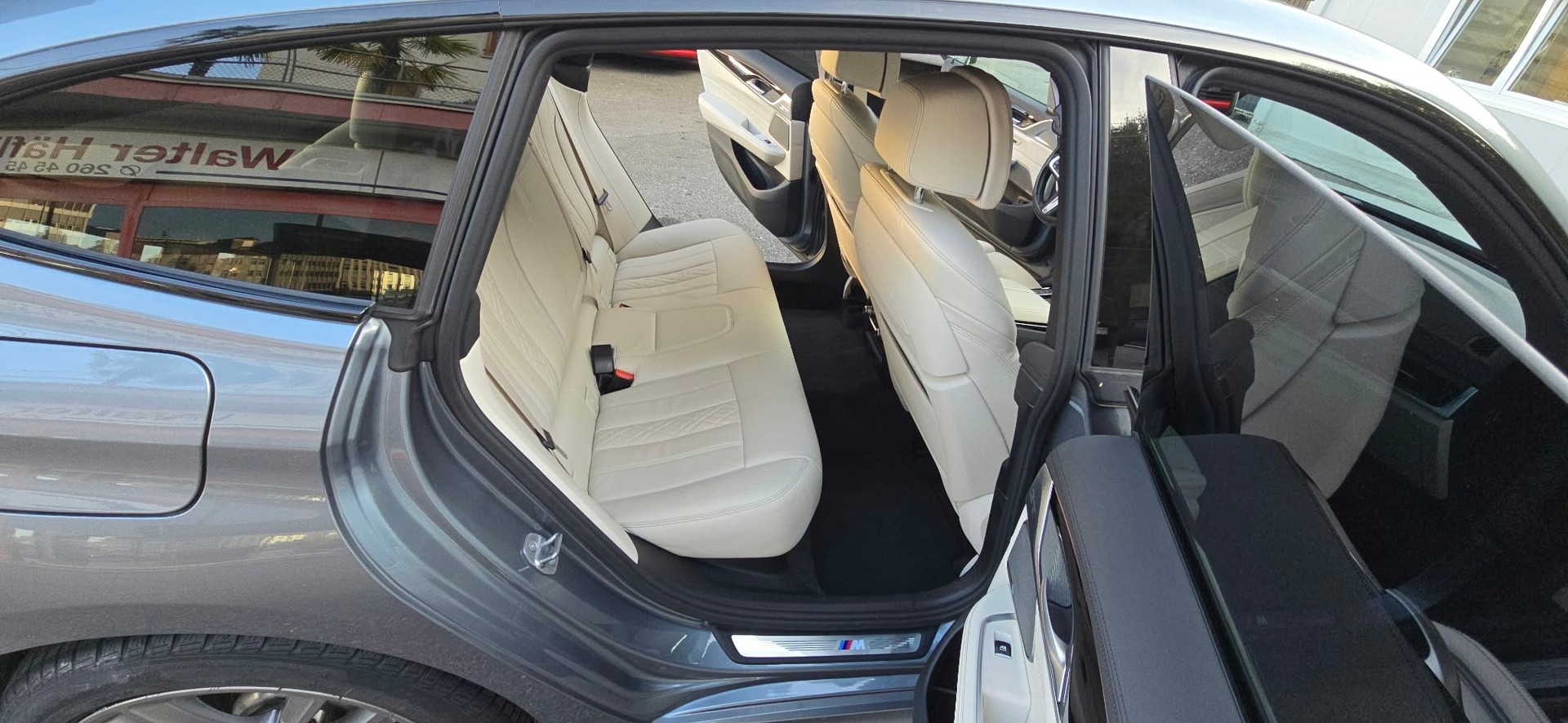 BMW 630d GT xDrive Sport Line Steptronic-image-11