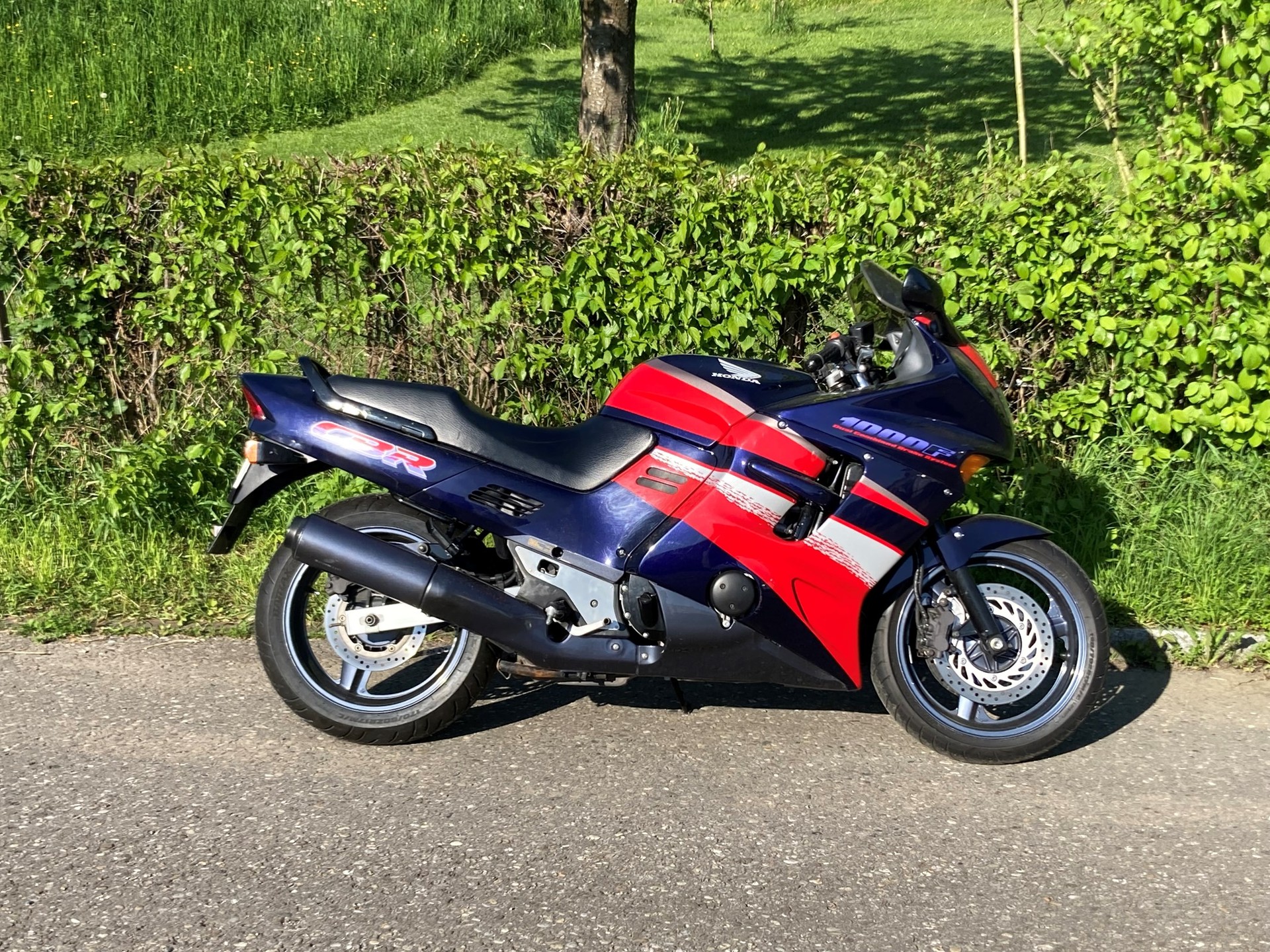 HONDA CBR 1000 F Dual-CBS-image-2