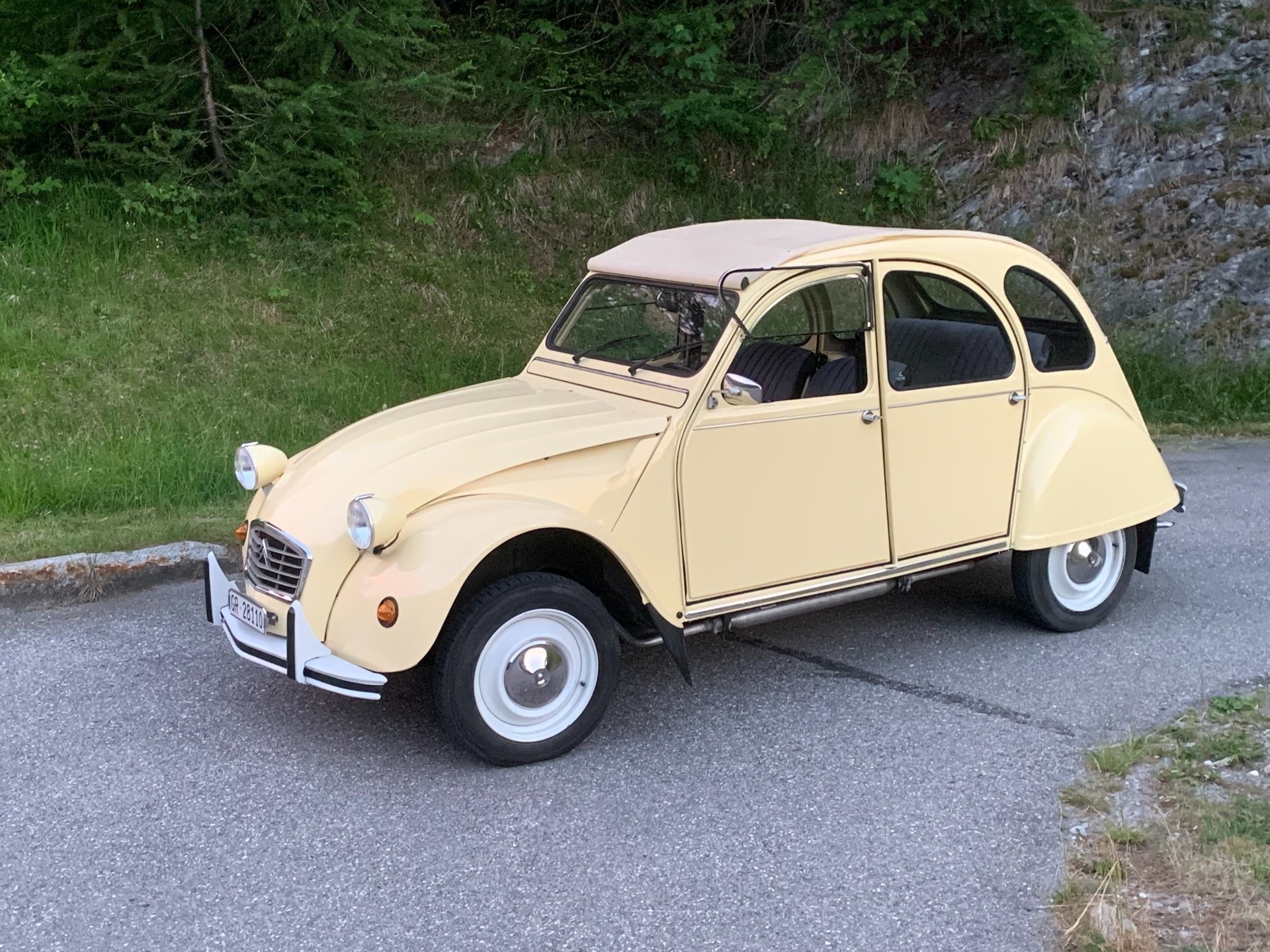 CITROEN 2CV6-image-8
