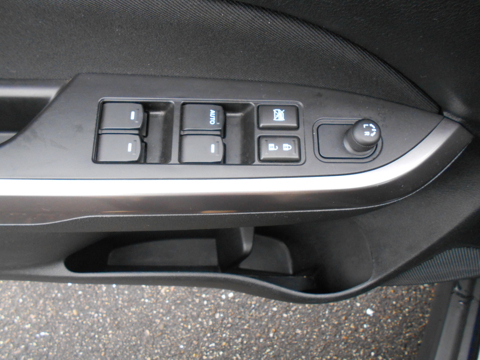 SUZUKI Vitara 1.0 TOP UNICO. ALLRAD TOP 4x4-image-12