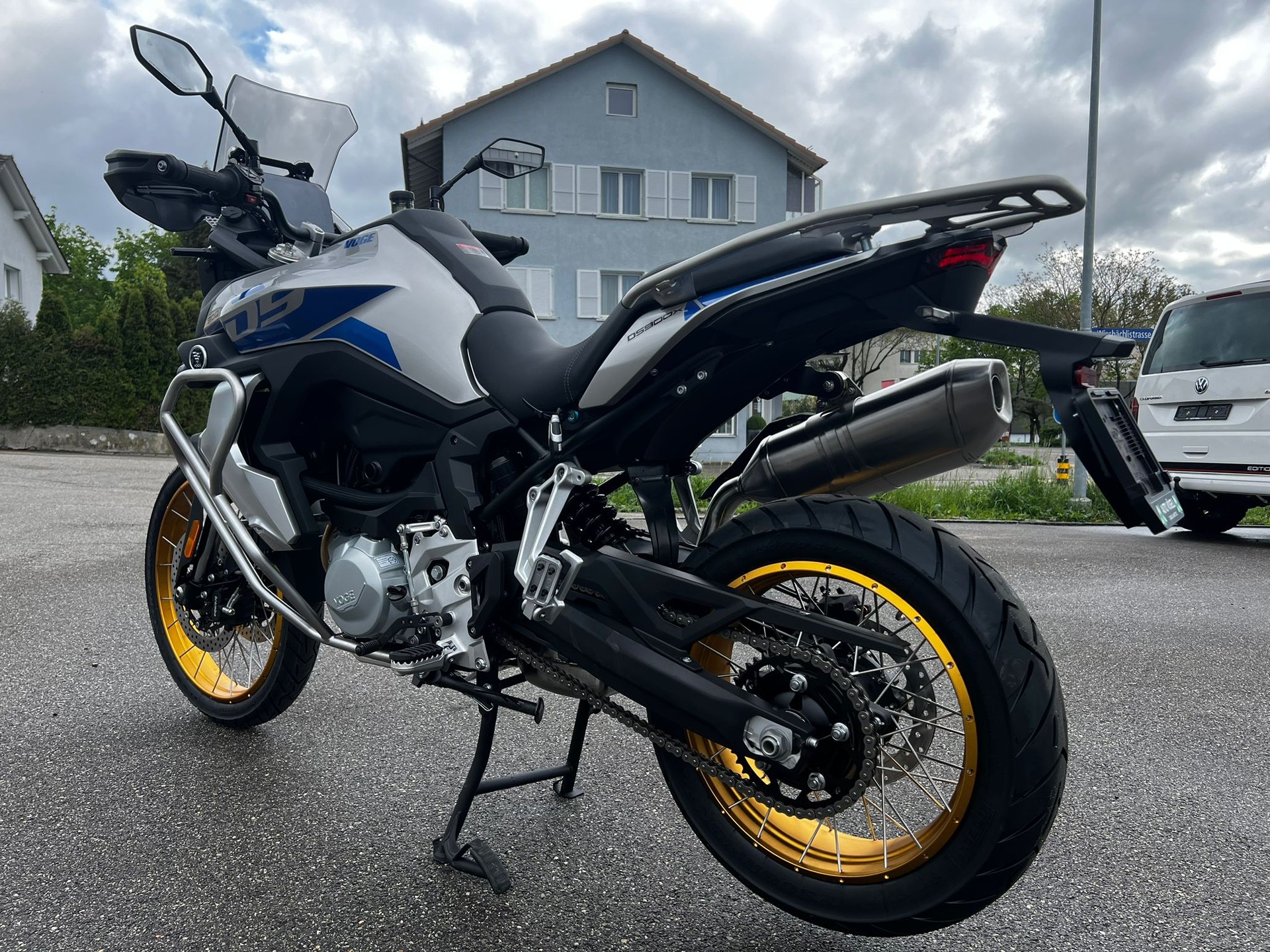 VOGE 900 DSX Adventure 35kw oder 70kw-showroom-element-2