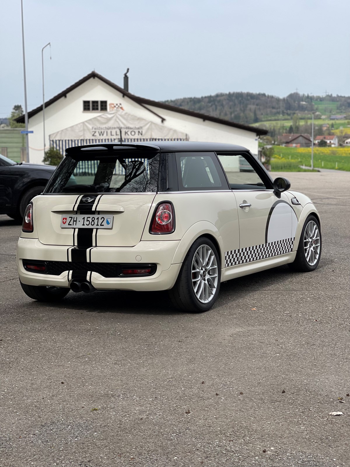 MINI Mini Cooper S-image-1