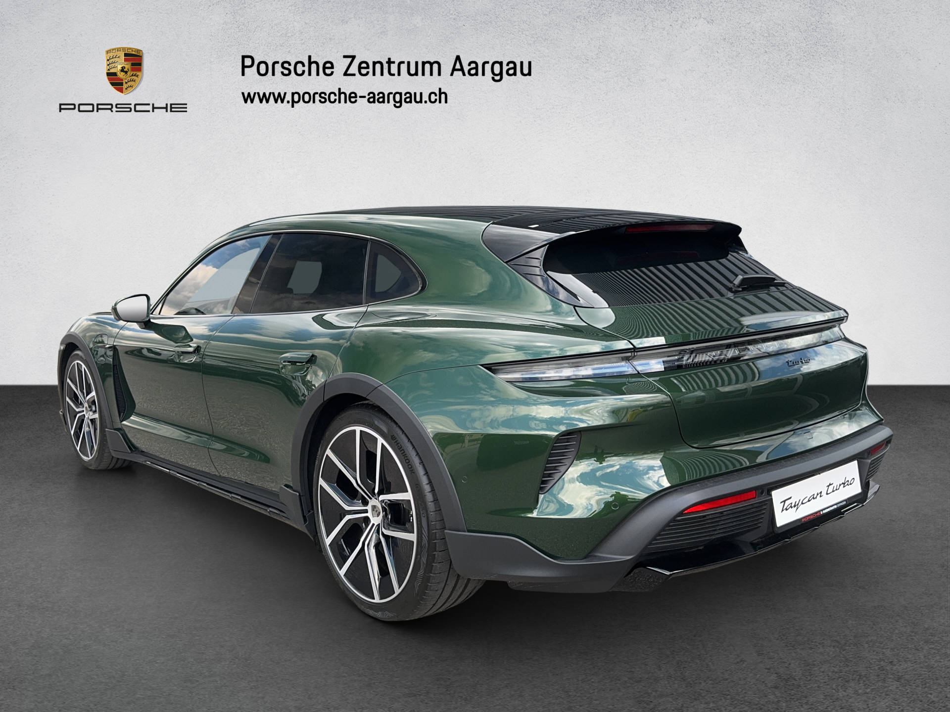 PORSCHE Taycan Cross Turismo Turbo-image-3