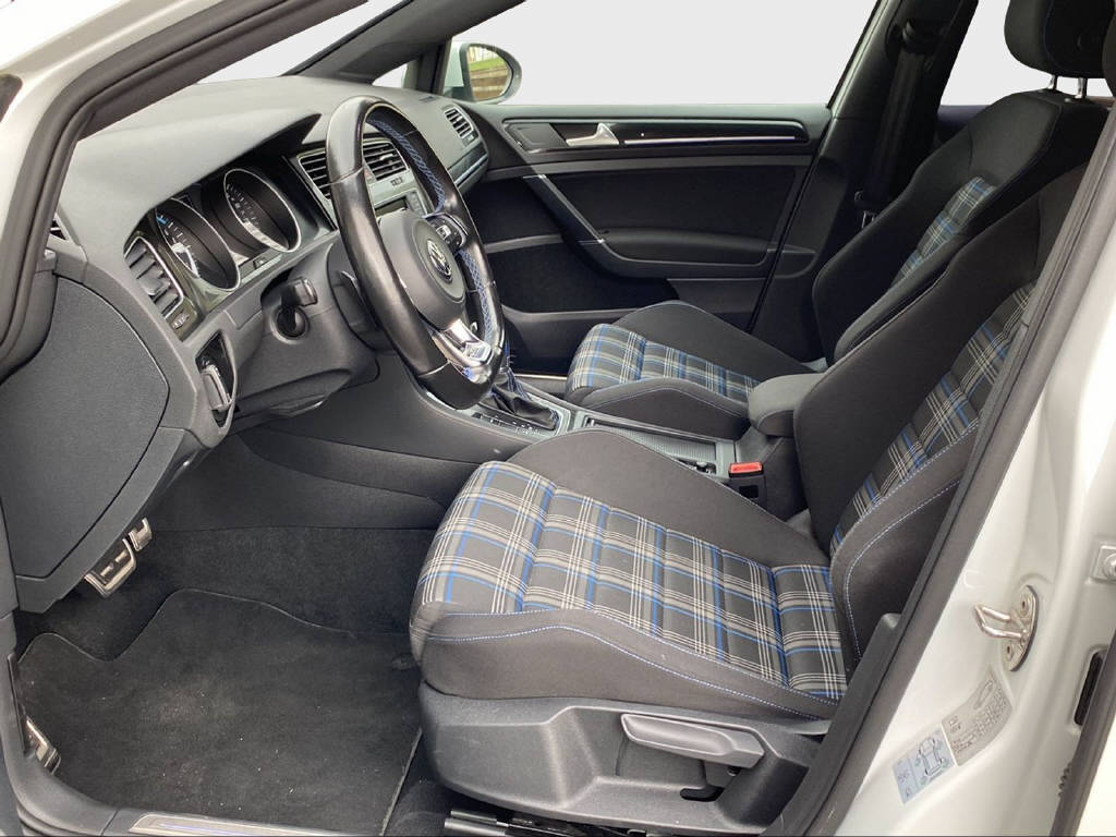 VW Golf VII 1.4 TSI Plug-In-Hybrid GTE DSG-image-9