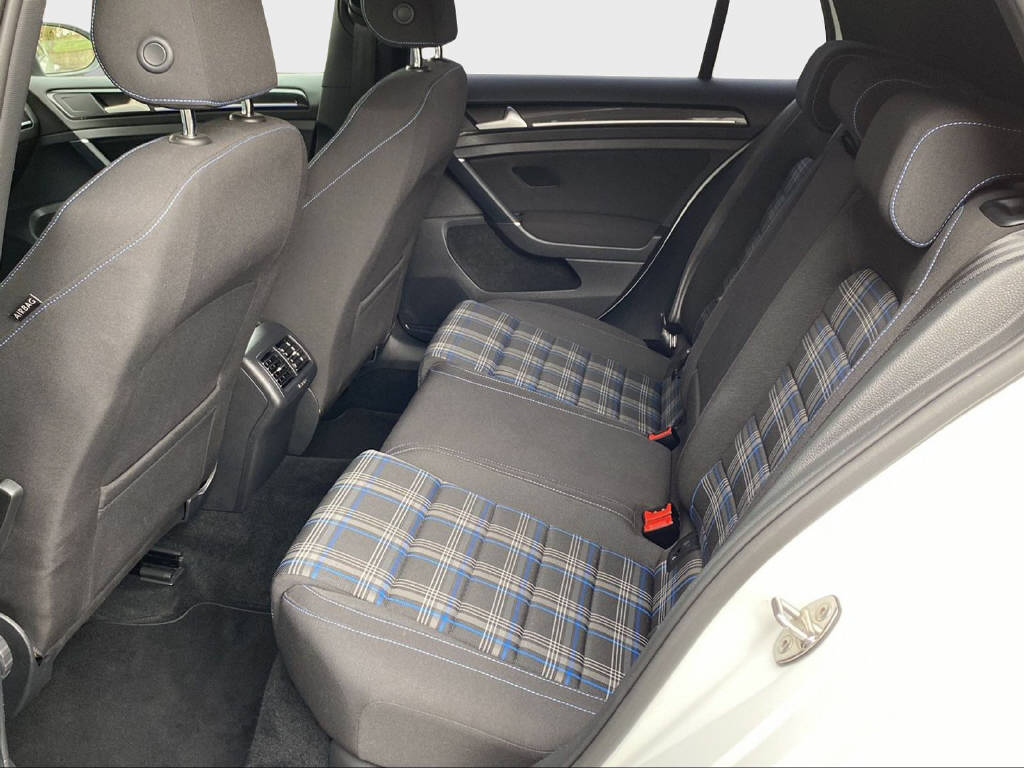 VW Golf VII 1.4 TSI Plug-In-Hybrid GTE DSG-image-8