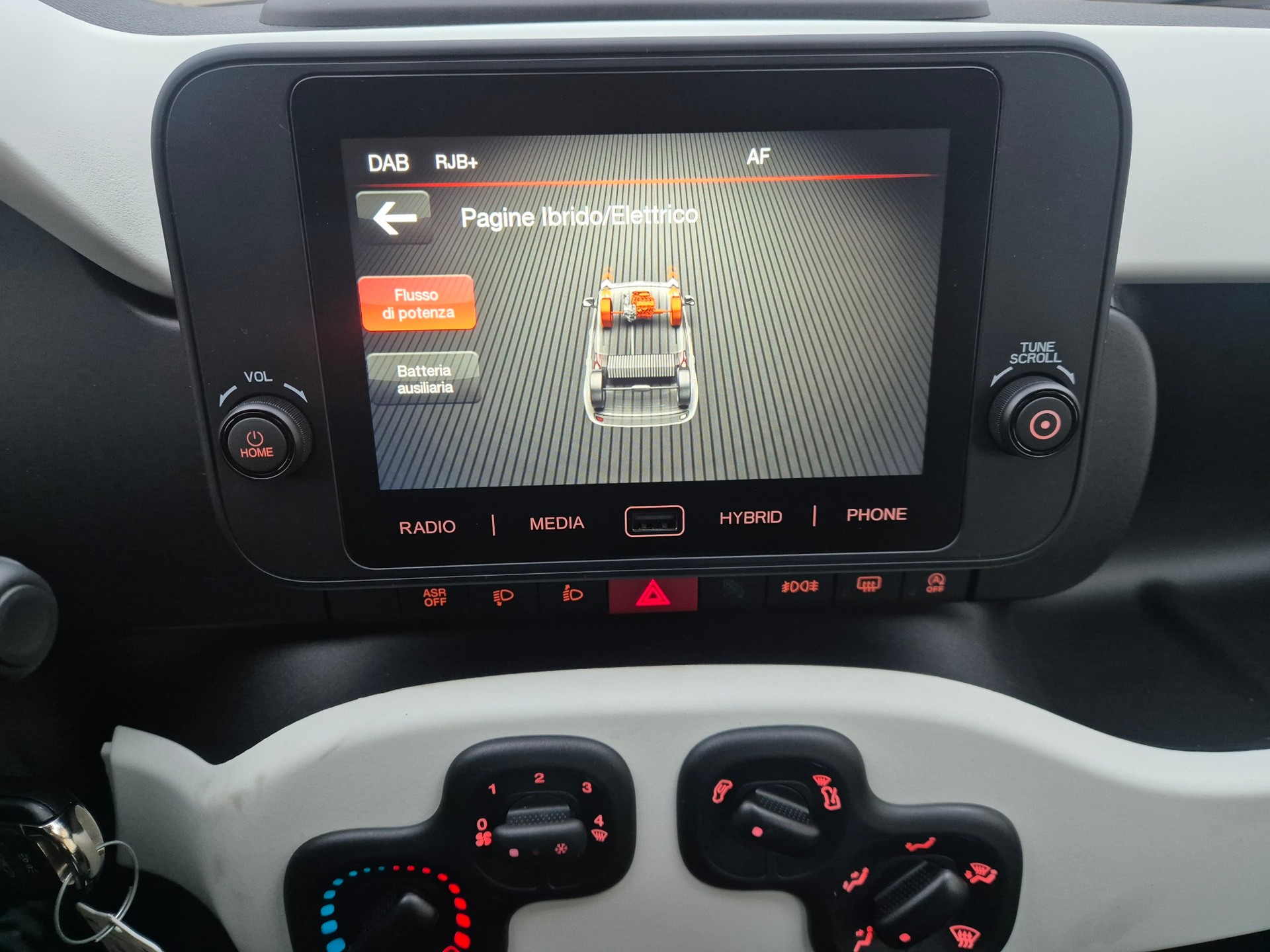 FIAT Panda 1.0 MHEV Cross-image-13
