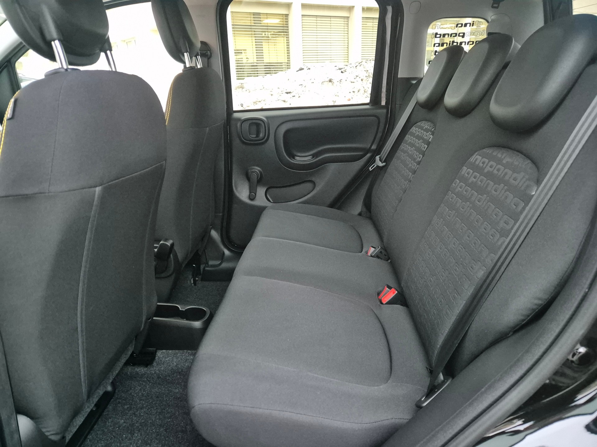 FIAT Panda 1.0 MHEV Cross-image-10