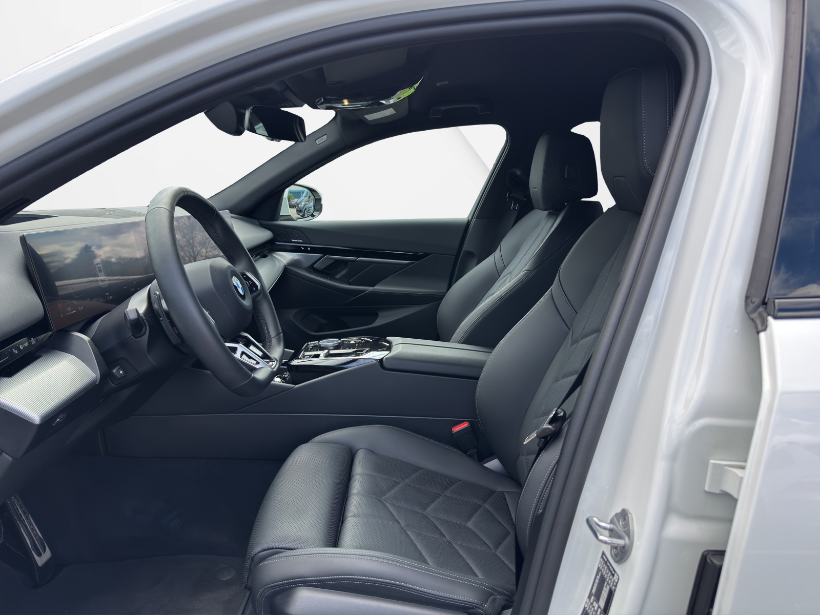 BMW 520d xDr 48V Tour M Sport-image-11
