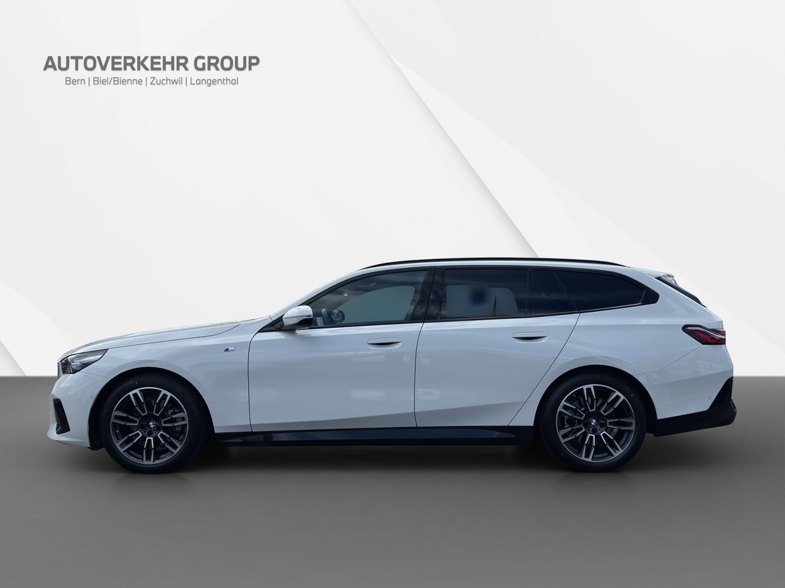 BMW 520d xDr 48V Tour M Sport-image-1