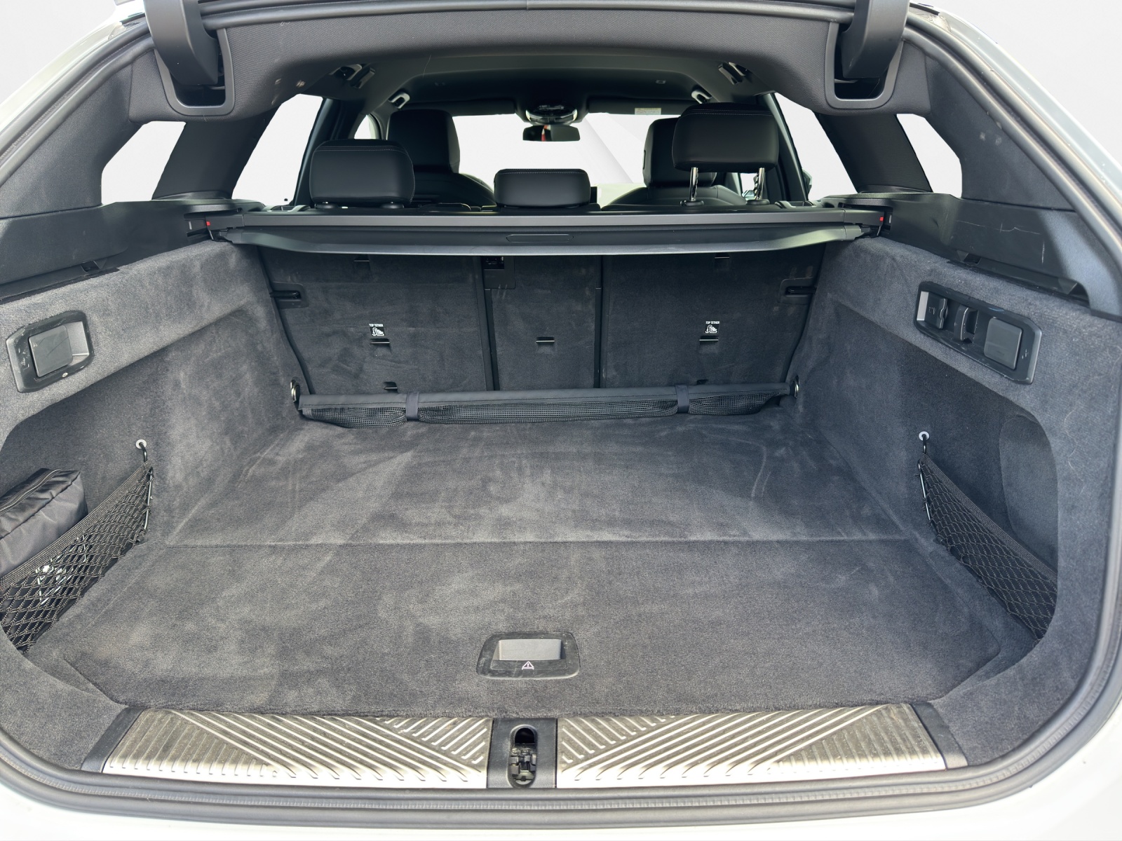 BMW 520d xDr 48V Tour M Sport-image-8