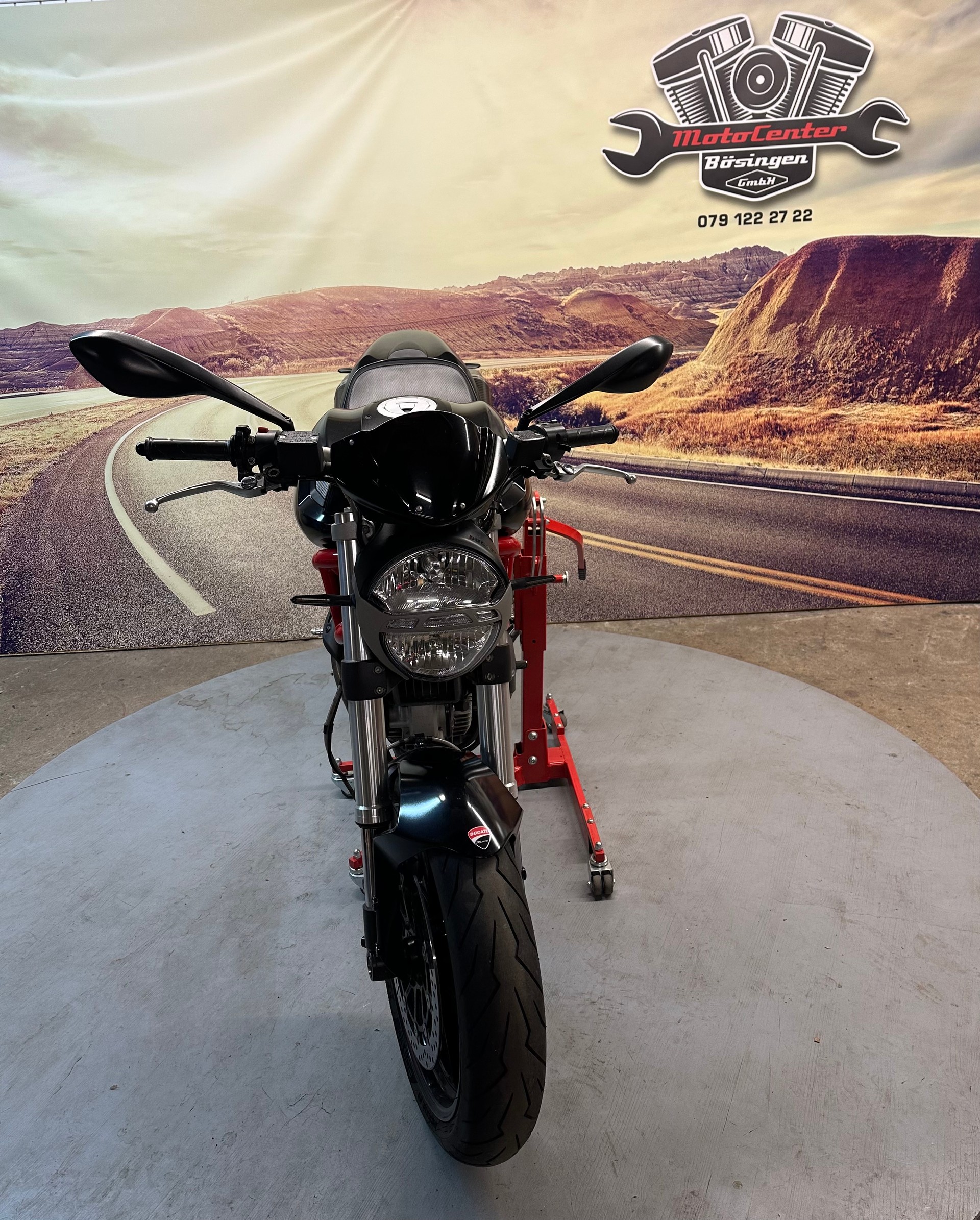 DUCATI Monster 796M ABS-showroom-element-2
