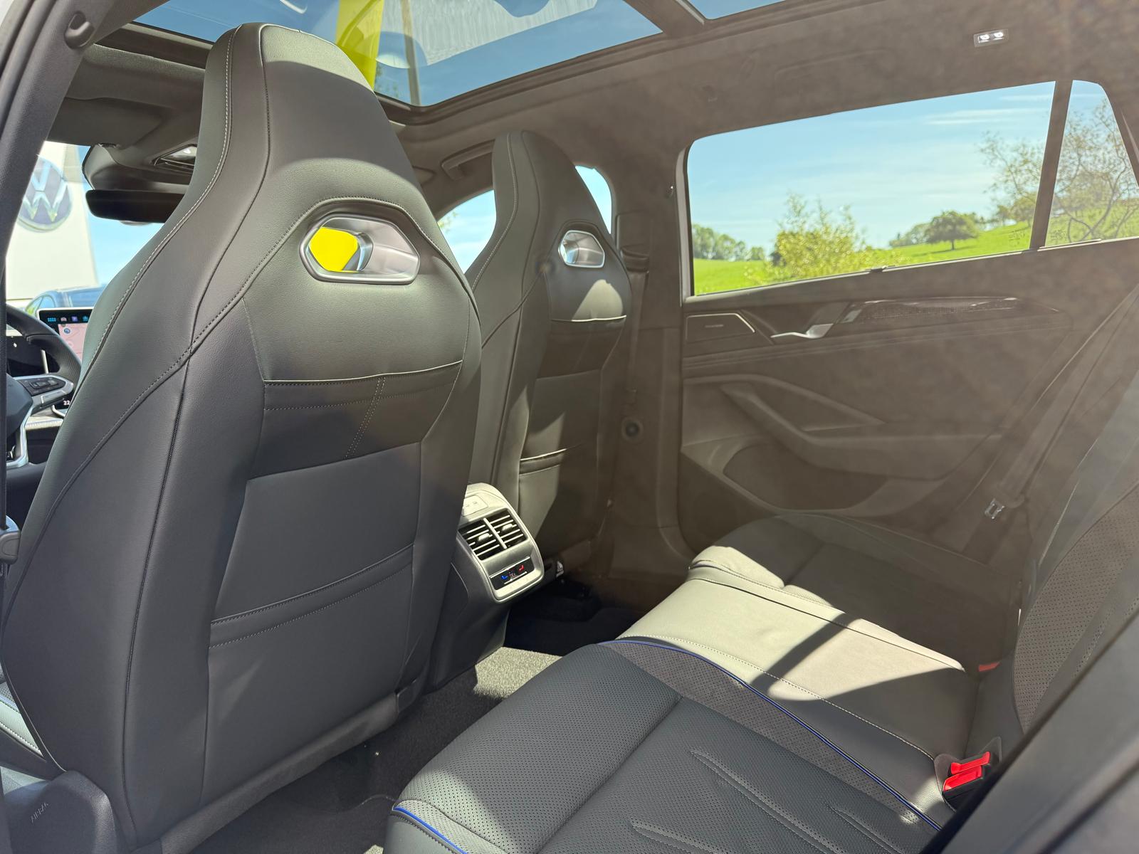 VW Passat Variant 1.5 TSI evo2 Plug-In- Hybrid R-Line DSG-image-6