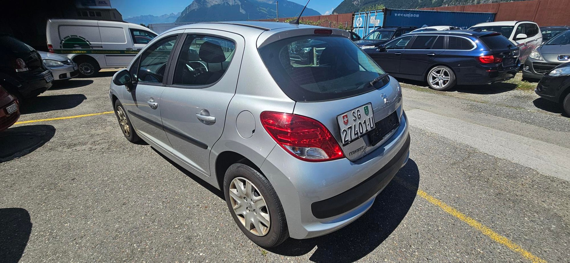 PEUGEOT 207 1.4 16V Trendy-image-13