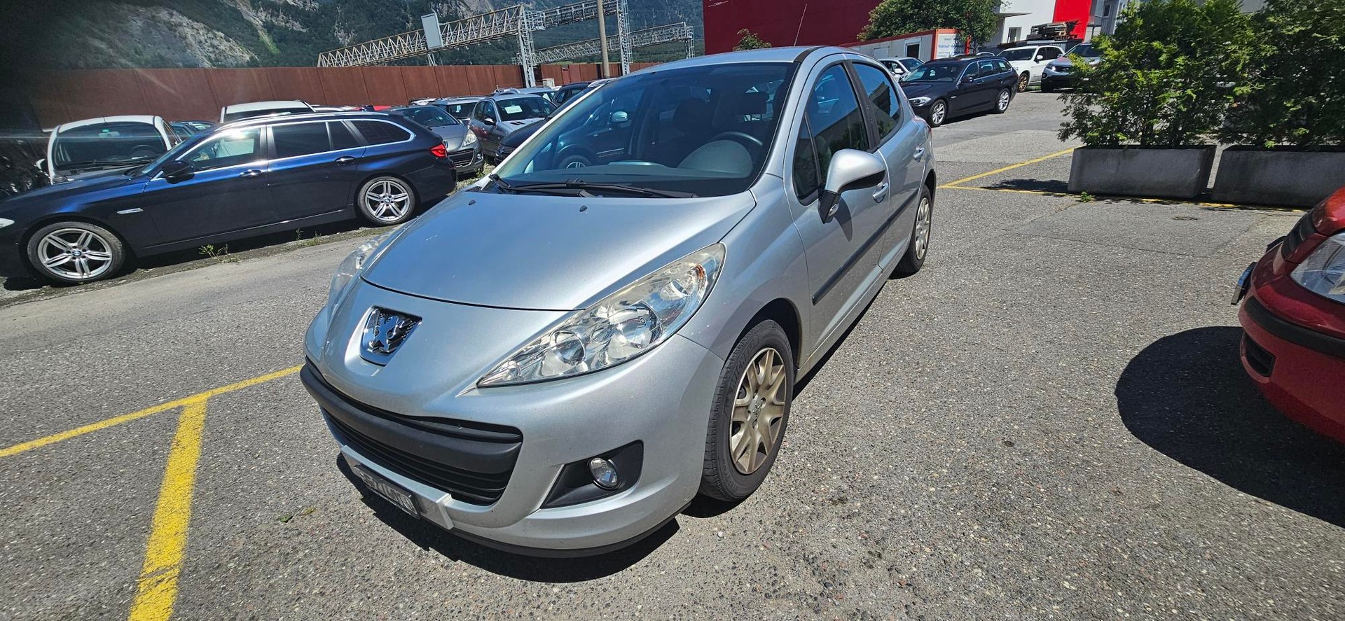PEUGEOT 207 1.4 16V Trendy-image-9