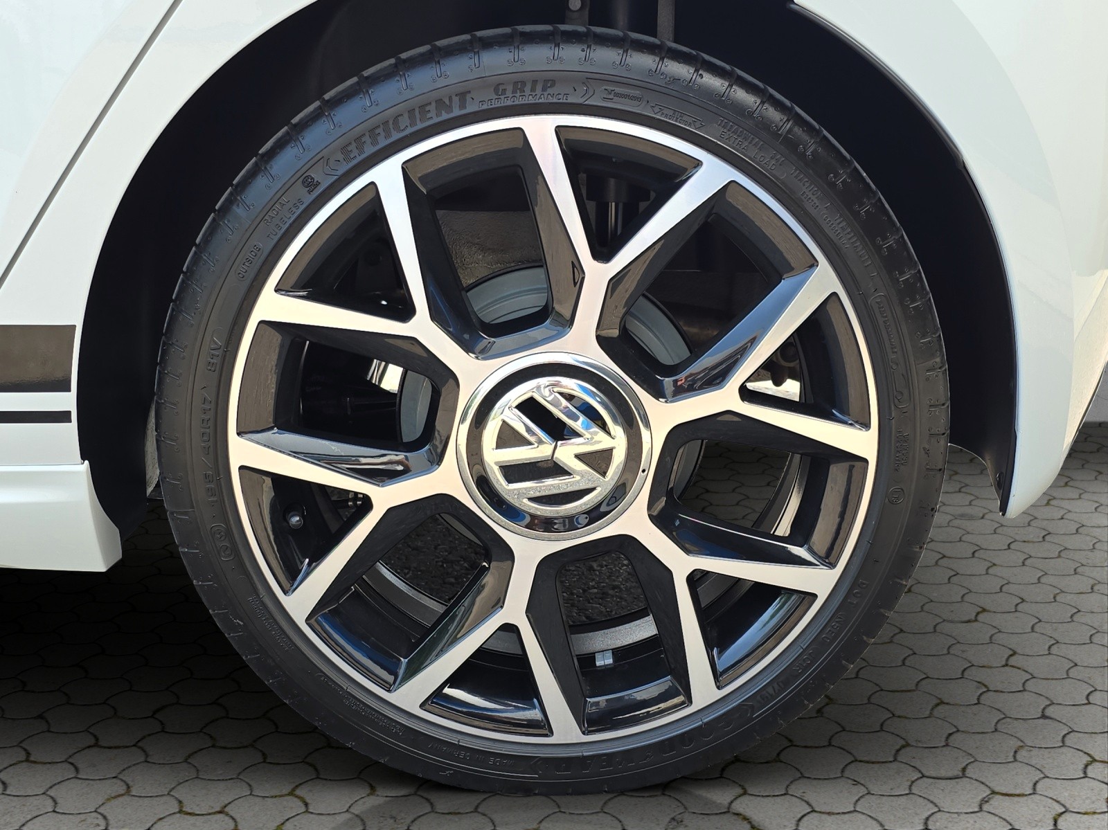VW Up 1.0 TSI GTI-image-25
