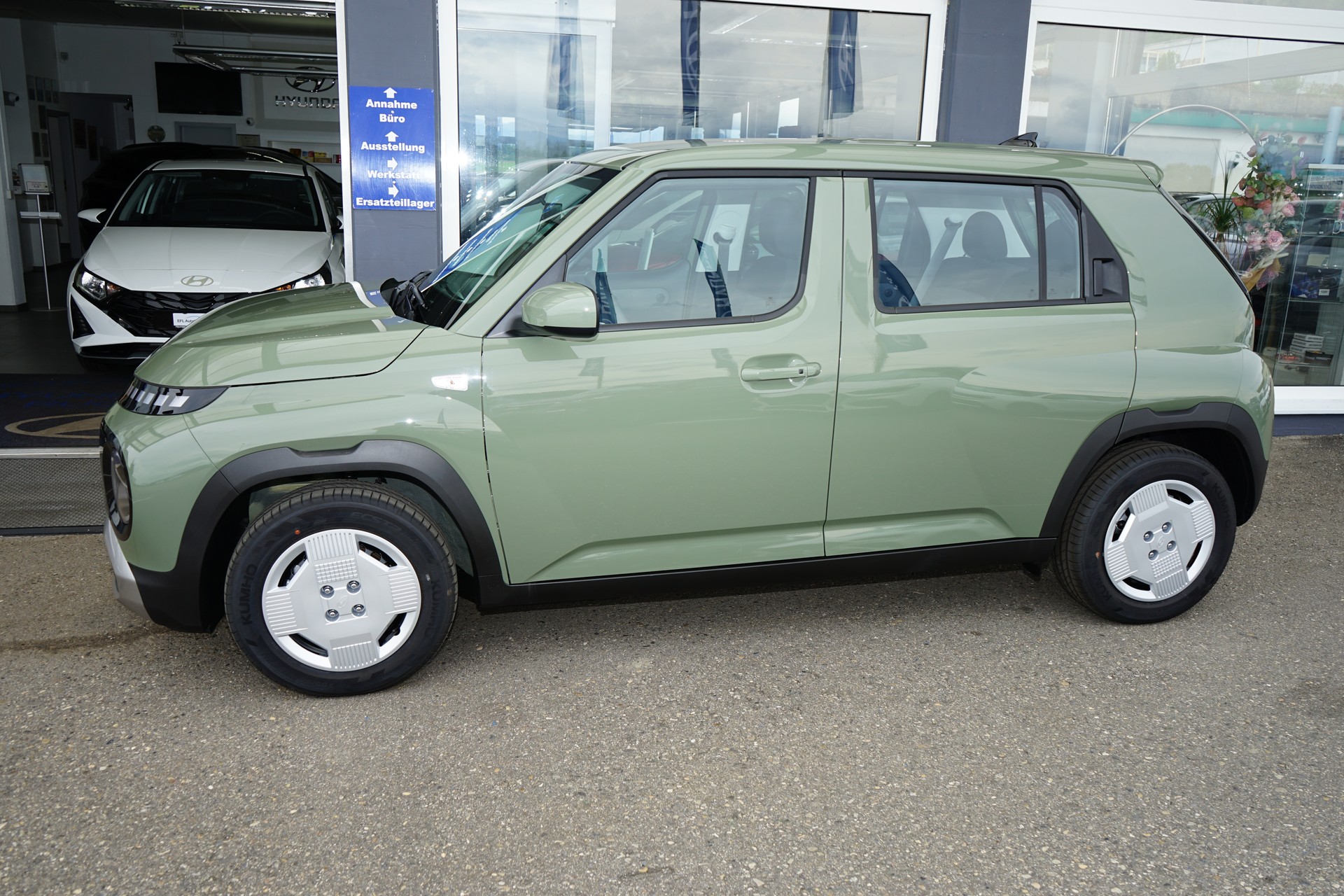 HYUNDAI Inster 49kWh Origo-image-3