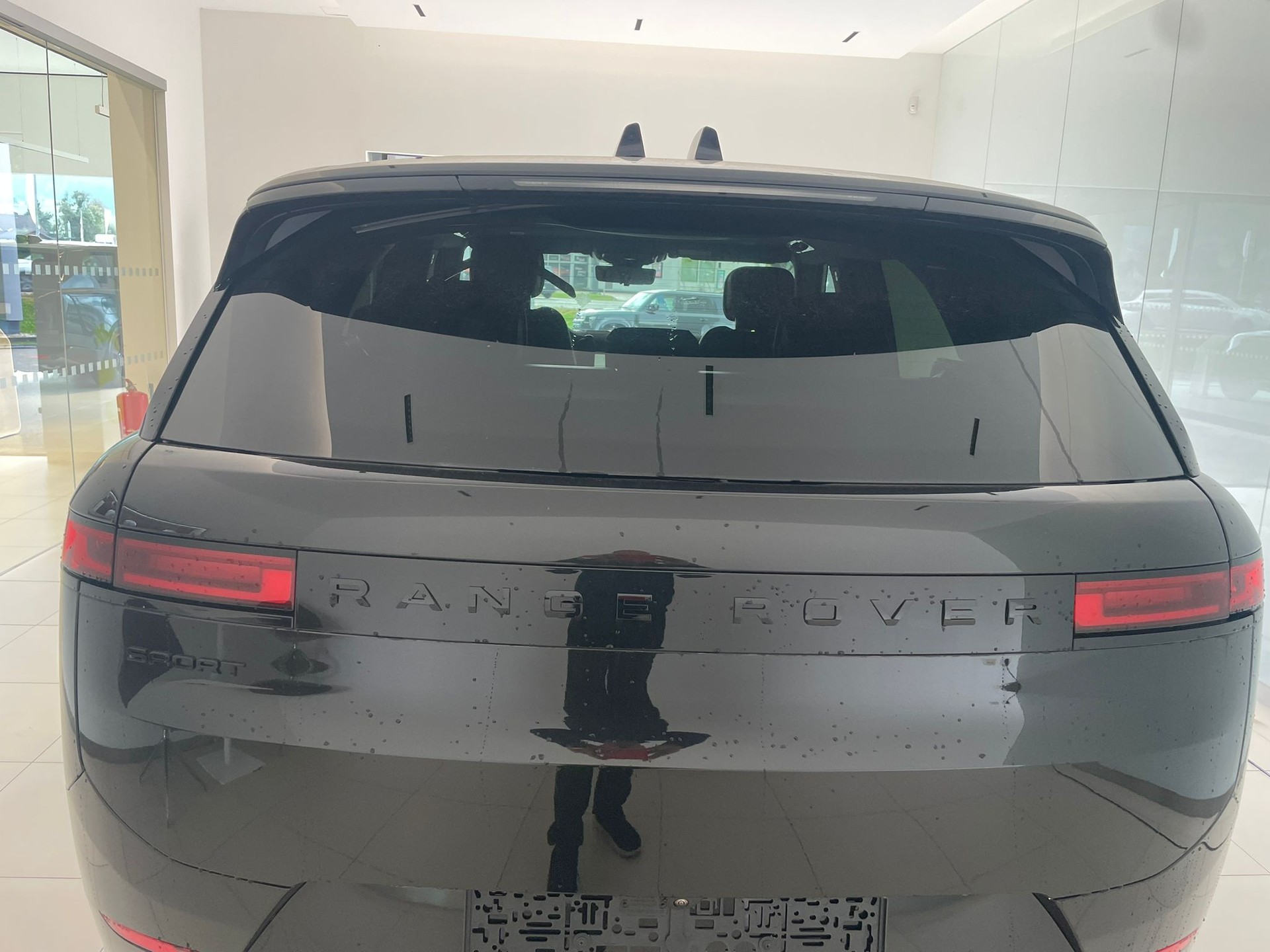LAND ROVER Range Rover Sport P460e 3.0 Si6 PHEV Dynamic HSE Automatic-image-3