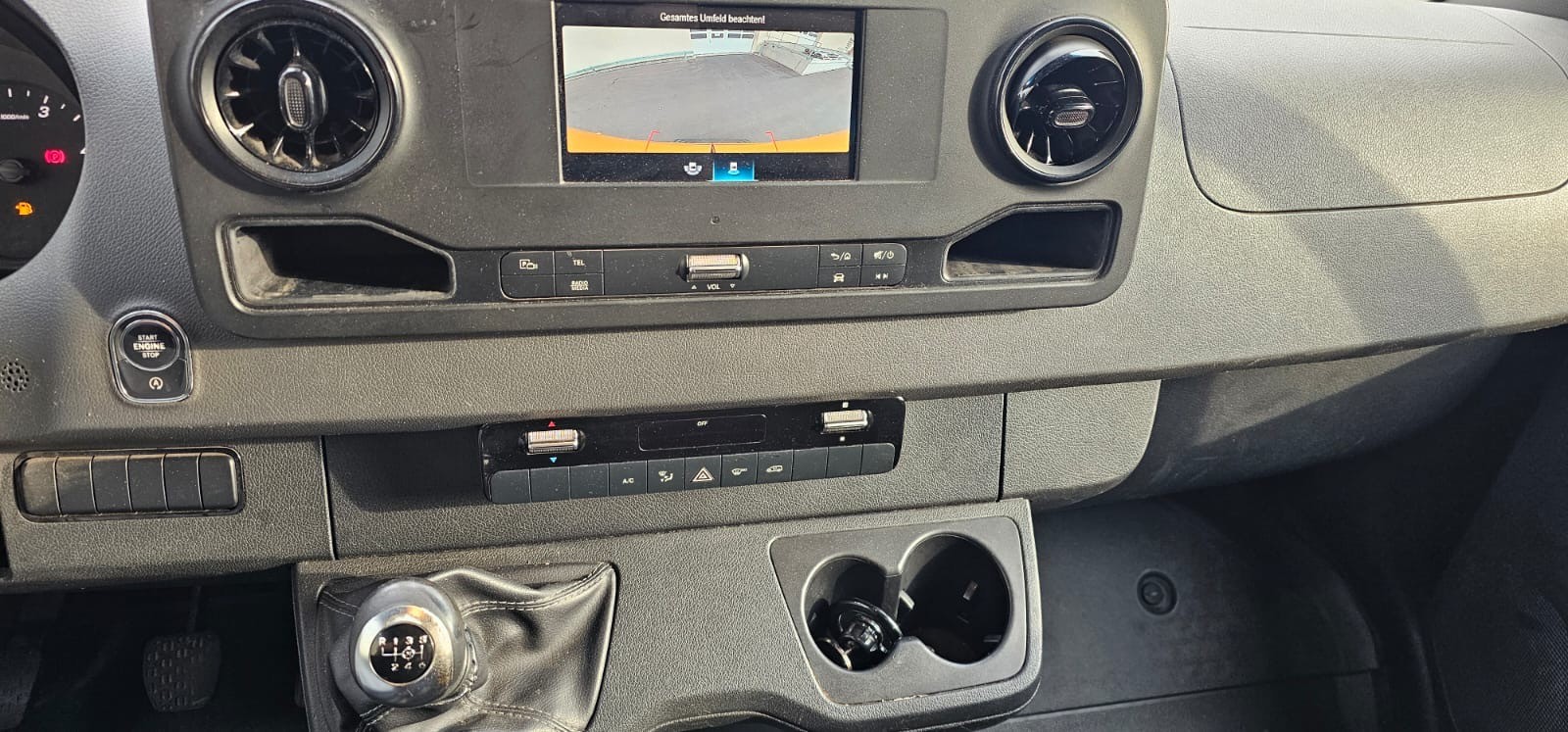 MERCEDES-BENZ Sprinter 314 CDI Standard FWD-image-9