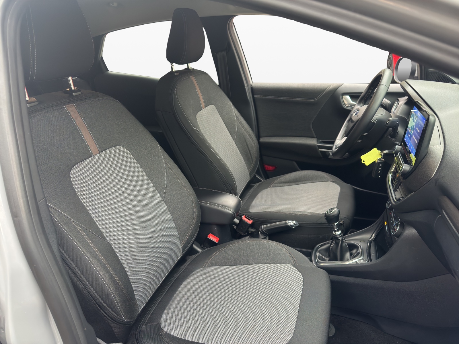FORD Puma 1.0 MHEV Titanium X-image-14