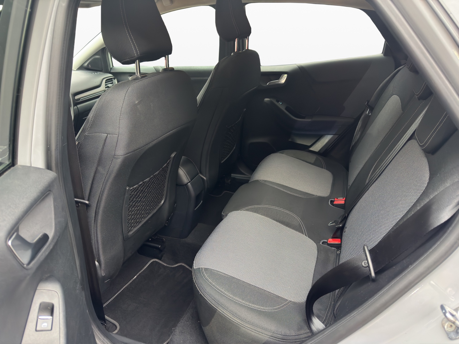 FORD Puma 1.0 MHEV Titanium X-image-17
