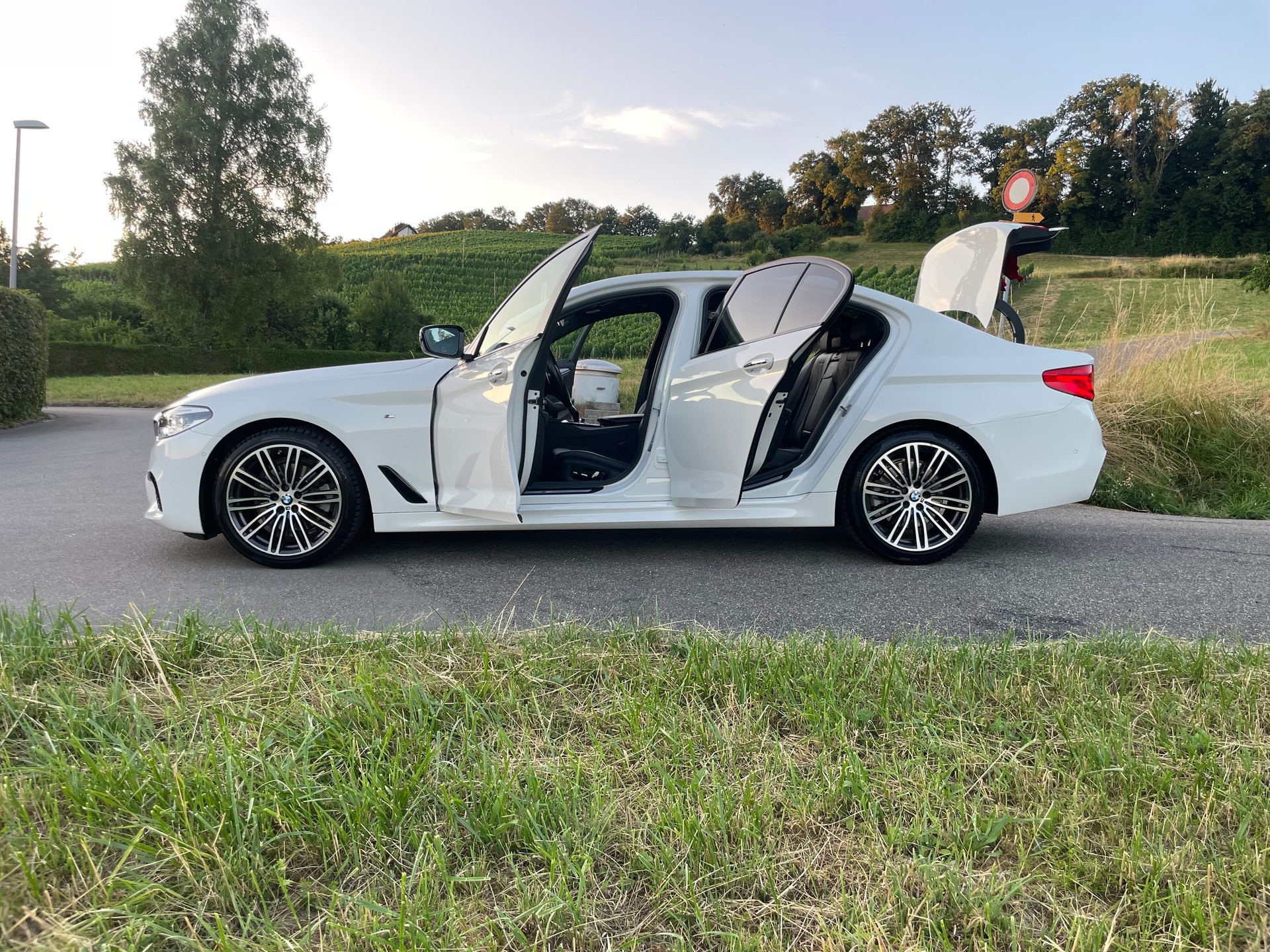 BMW 520d xDrive M-Sport Paket Steptronic-image-5