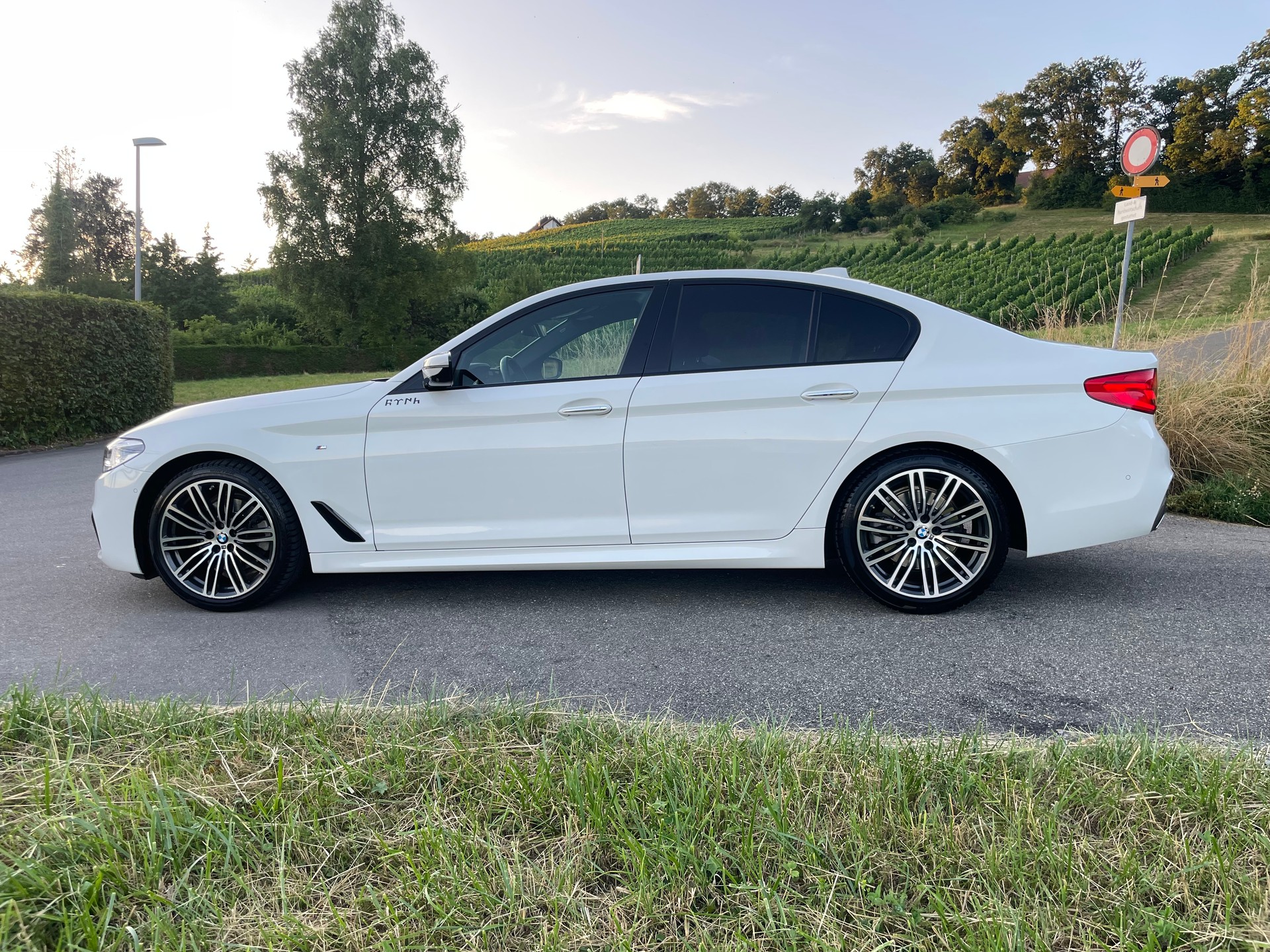 BMW 520d xDrive M-Sport Paket Steptronic-image-3