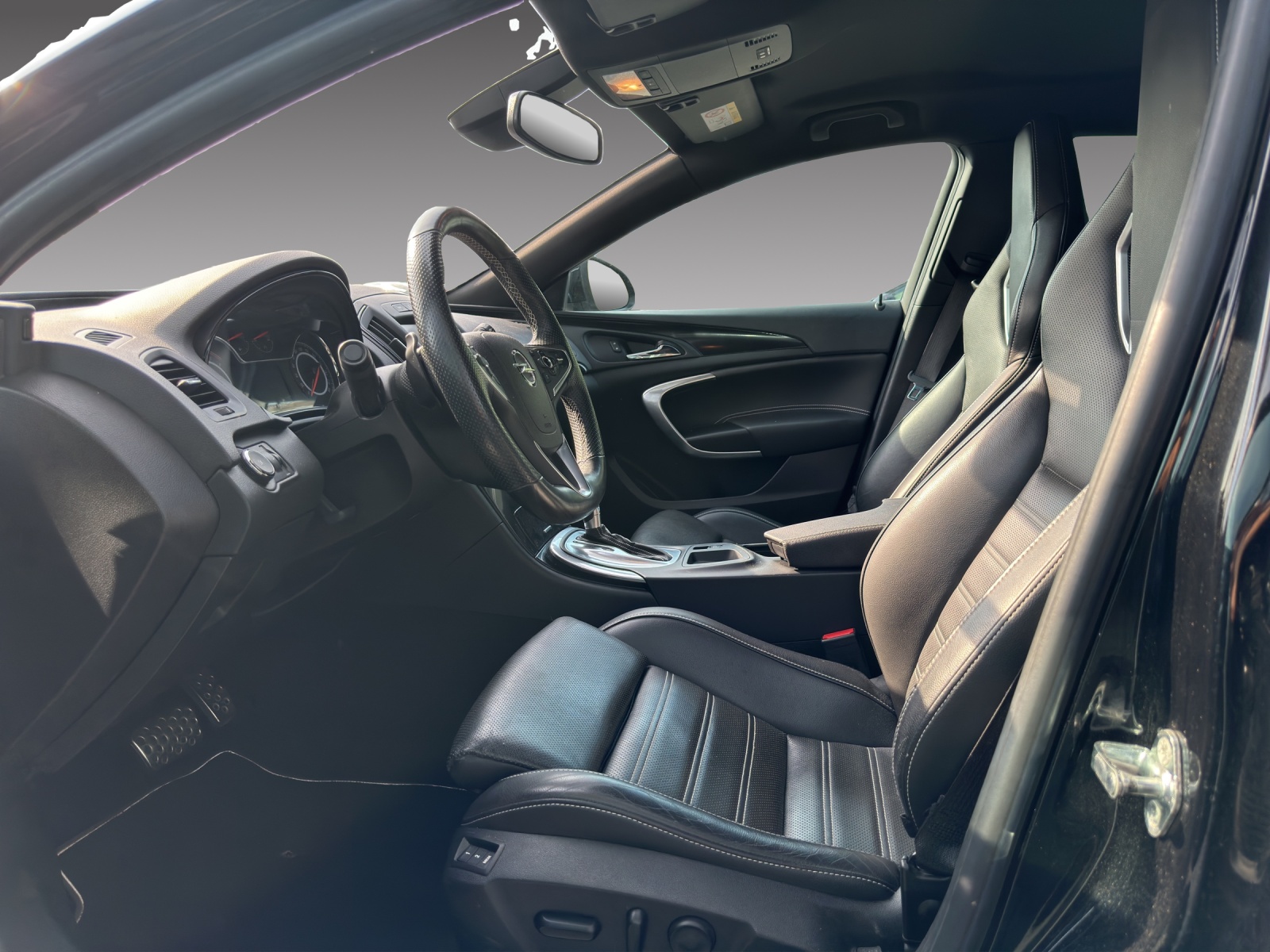 OPEL Insignia Sports Tourer 2.8 Turbo OPC 4WD Automatic-image-3