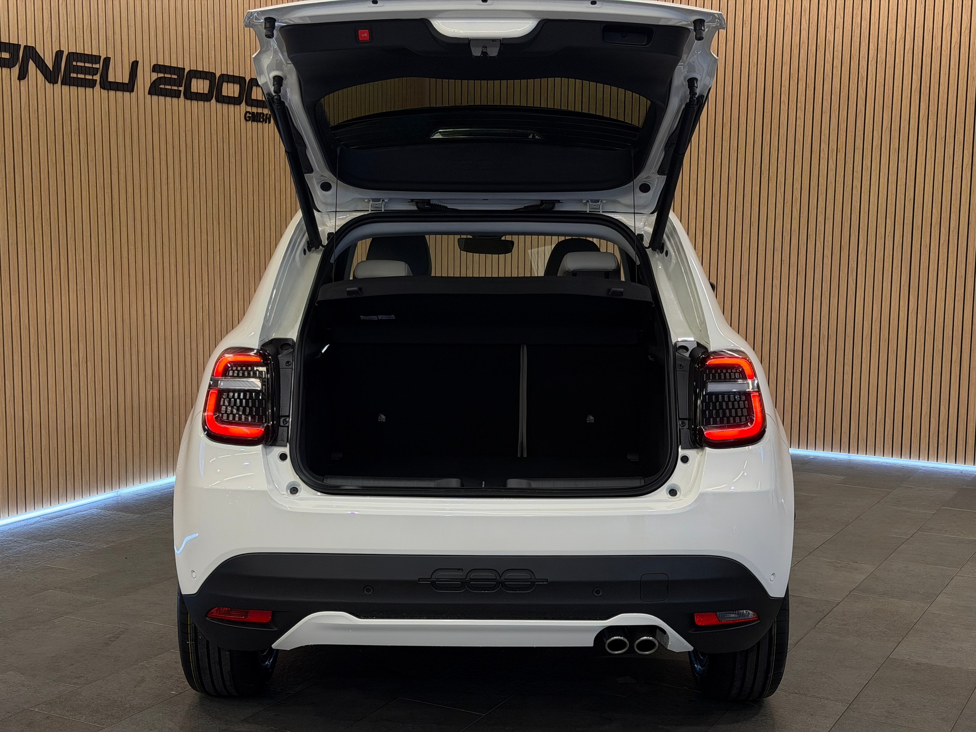 FIAT 600h MildHybrid La Prima *Gelato Weiss*-image-5