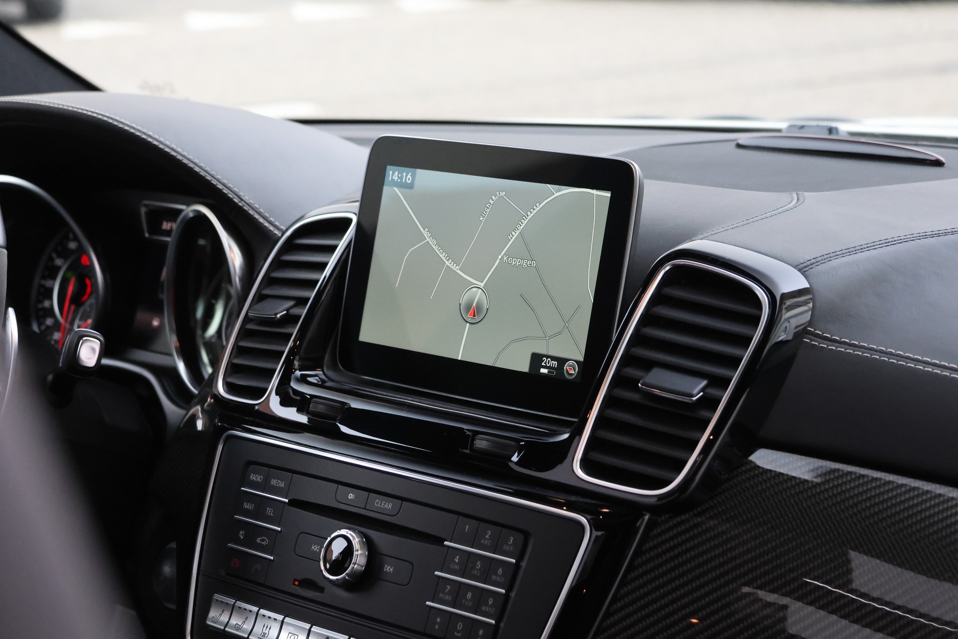 MERCEDES-BENZ GLS 63 AMG 4Matic Speedshift Plus 7G-Tronic (CH)-image-19