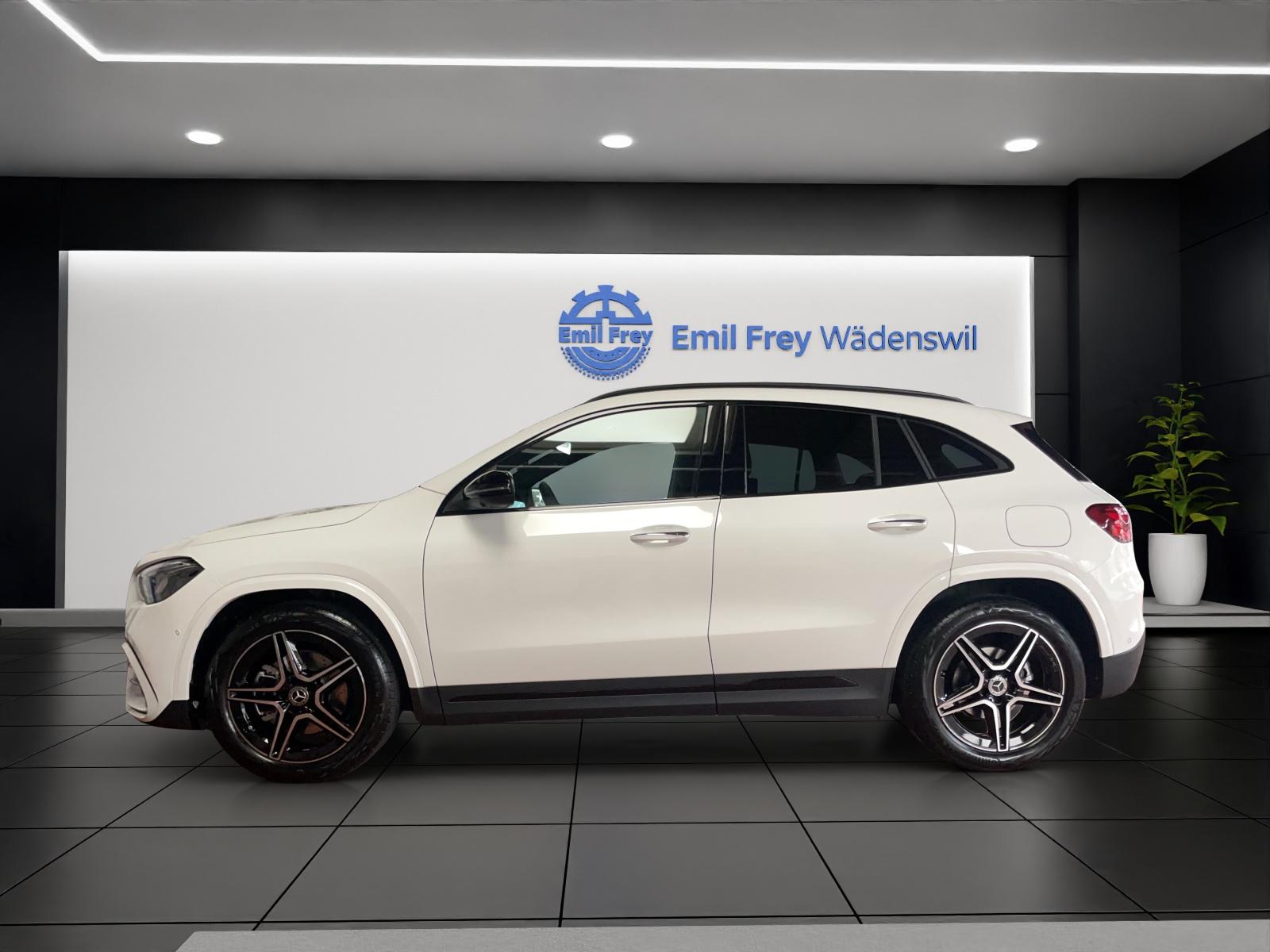 MERCEDES-BENZ GLA 200 Night Star AMG Line-image-2