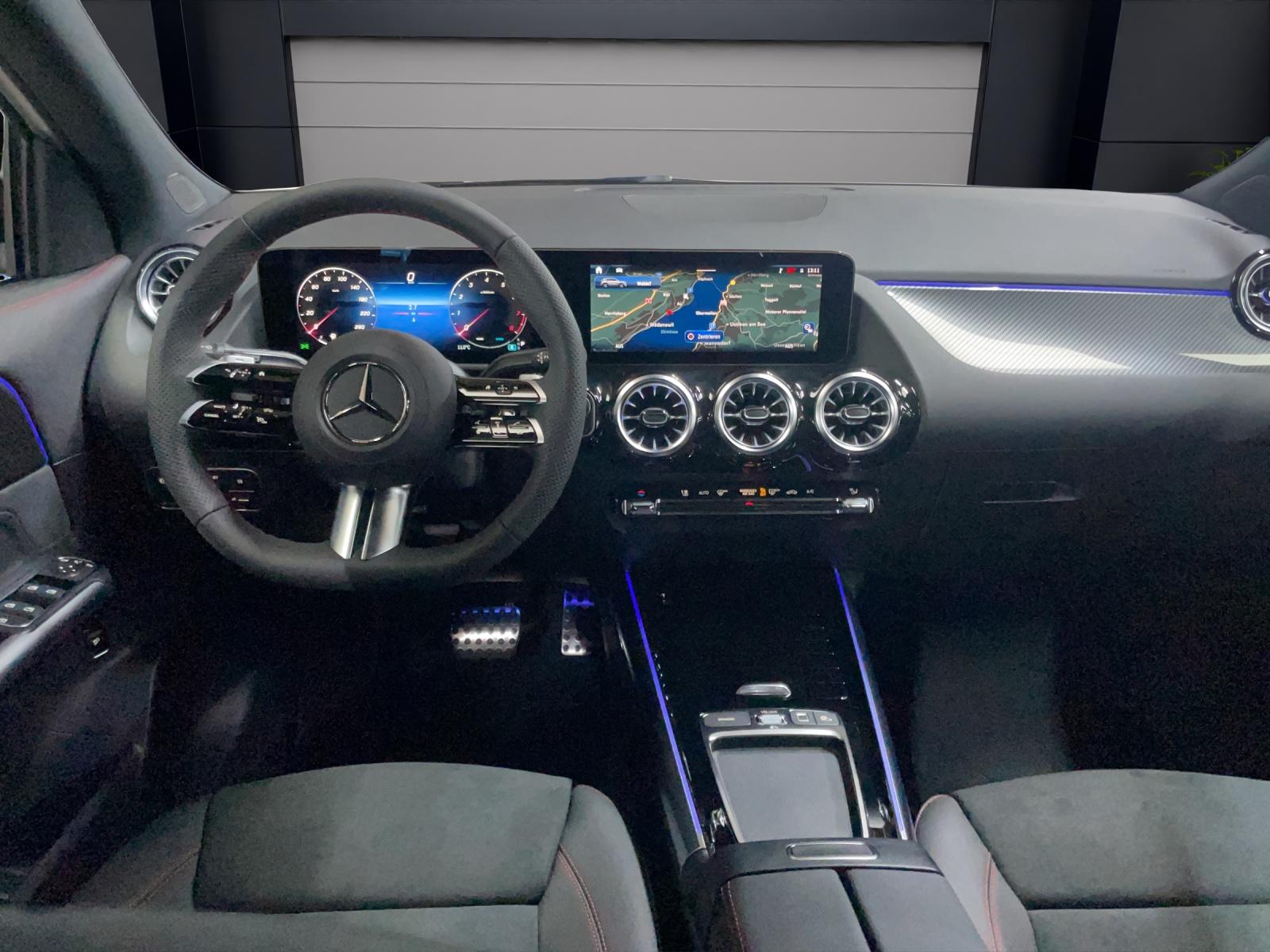MERCEDES-BENZ GLA 200 Night Star AMG Line-image-5